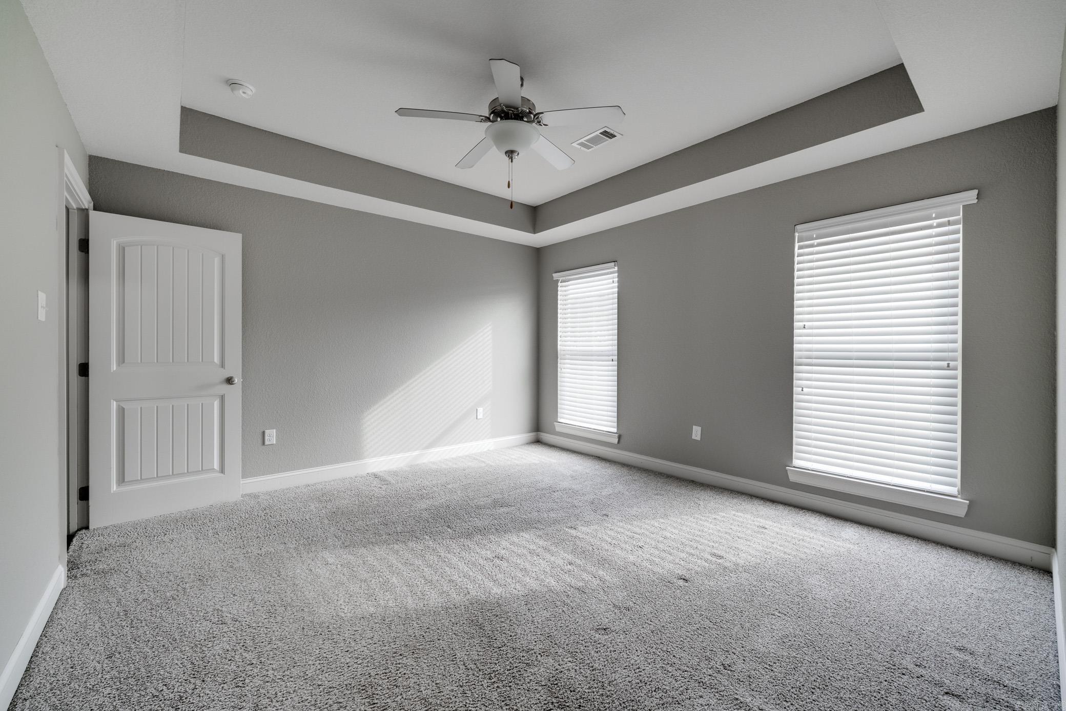 SPRING VALLEY - Residential