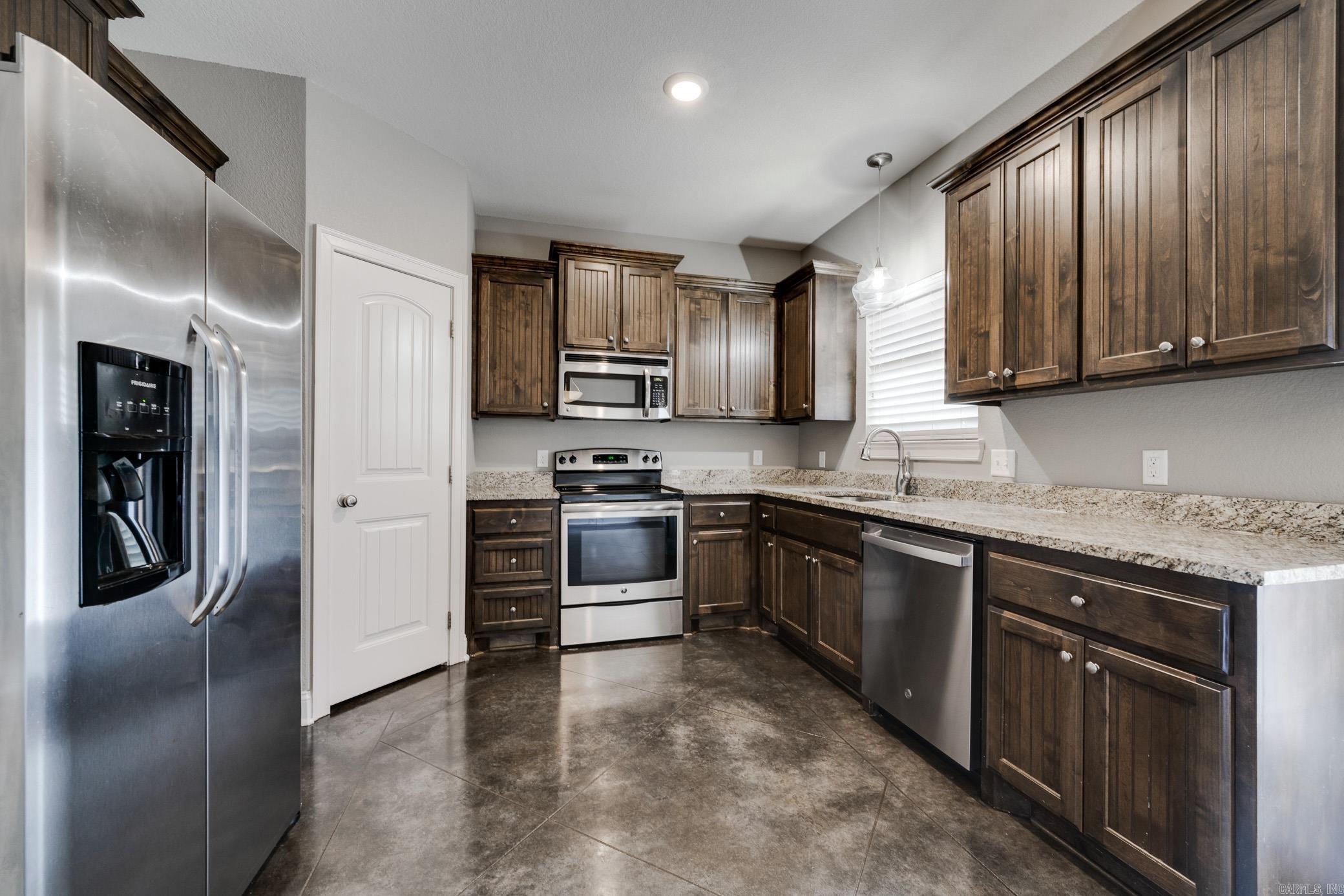 SPRING VALLEY - Residential