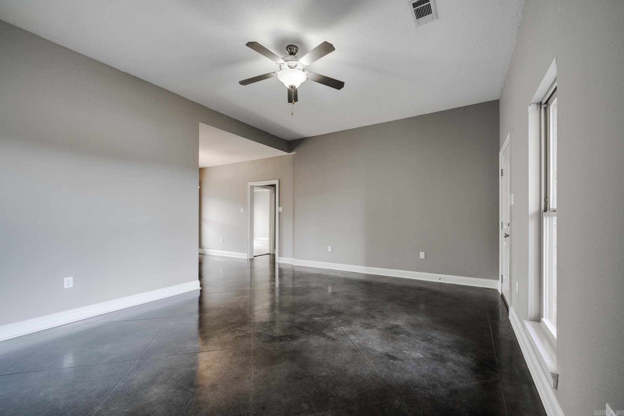 SPRING VALLEY - Residential