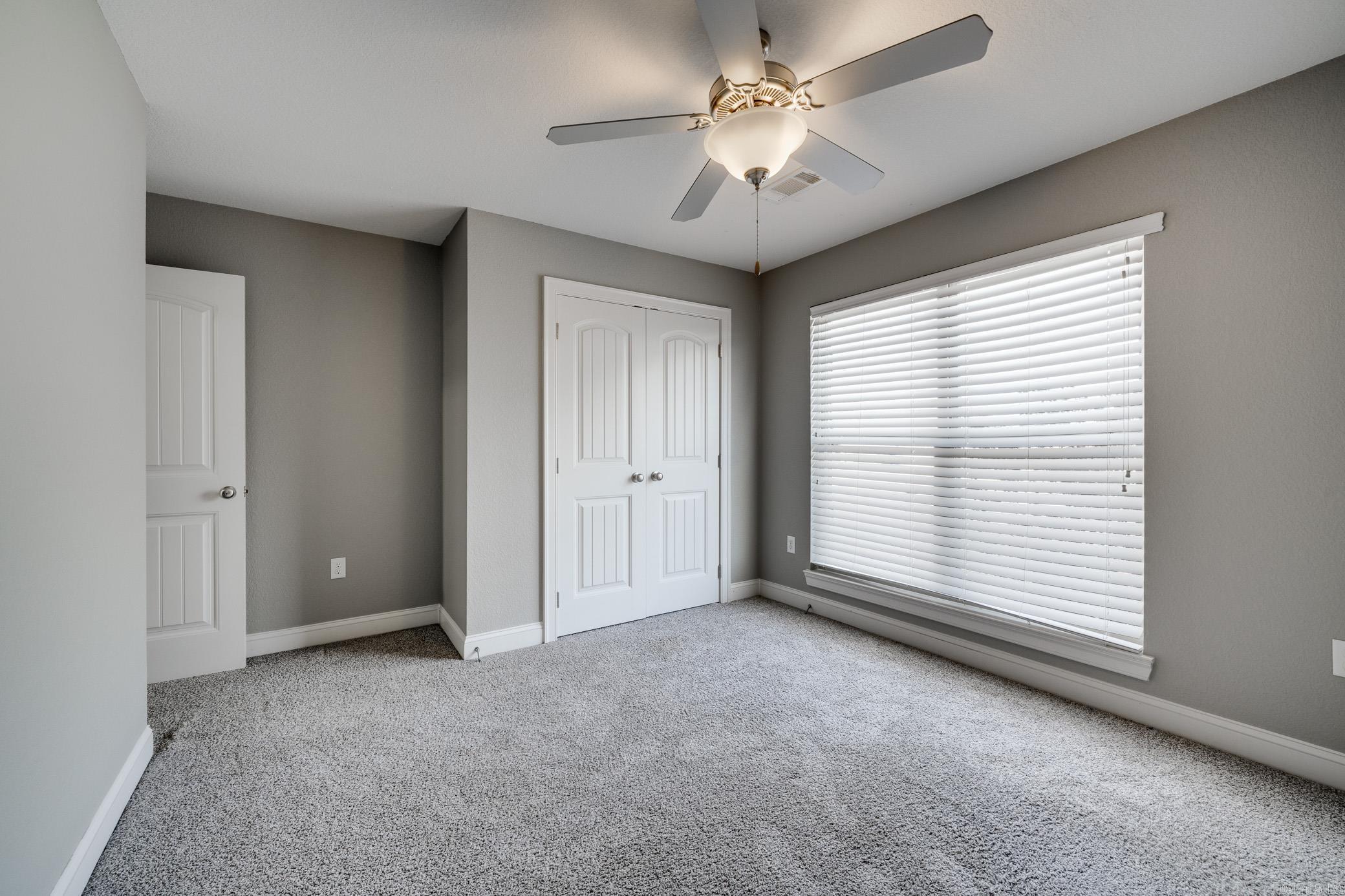 SPRING VALLEY - Residential