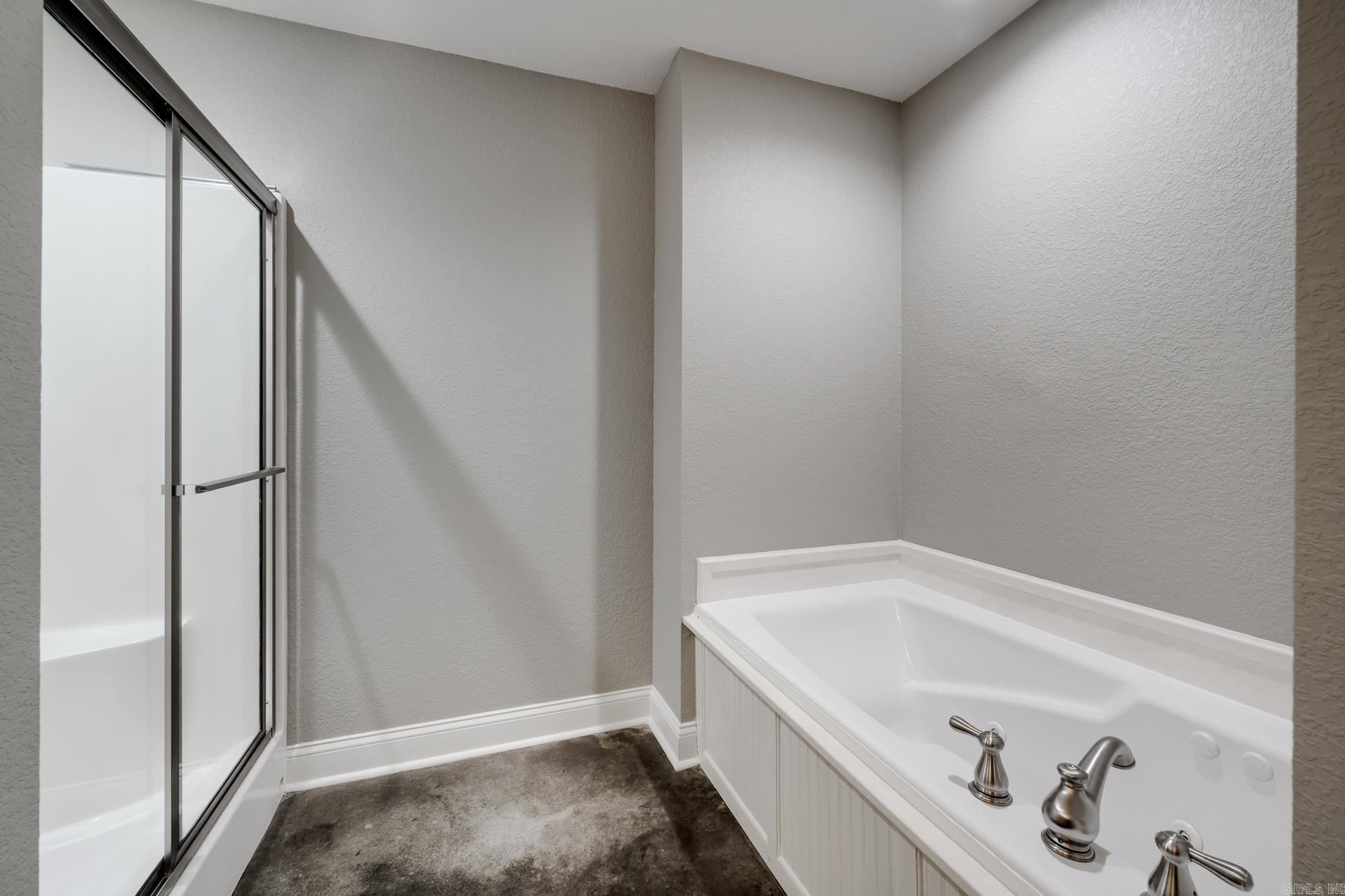 SPRING VALLEY - Residential