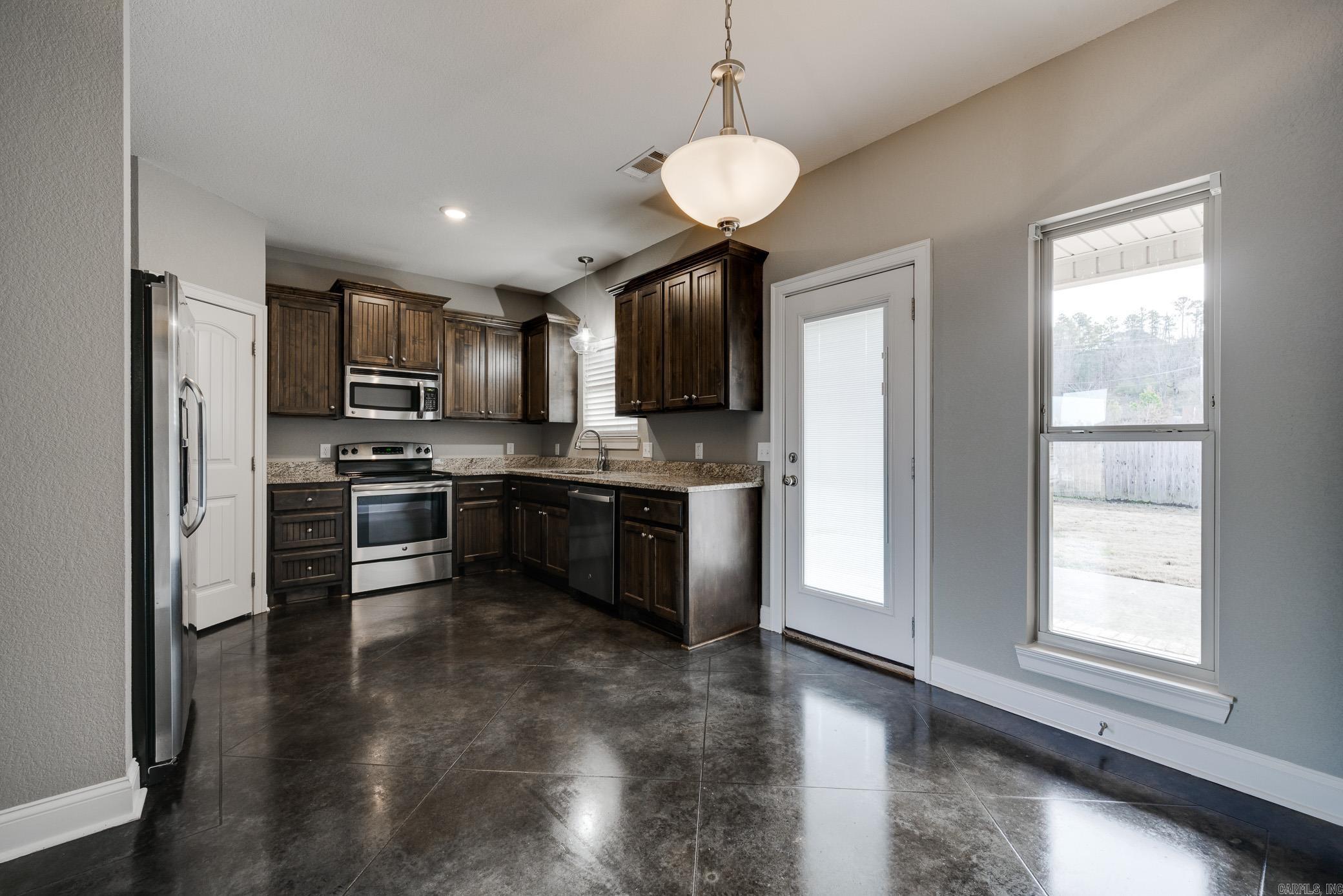 SPRING VALLEY - Residential