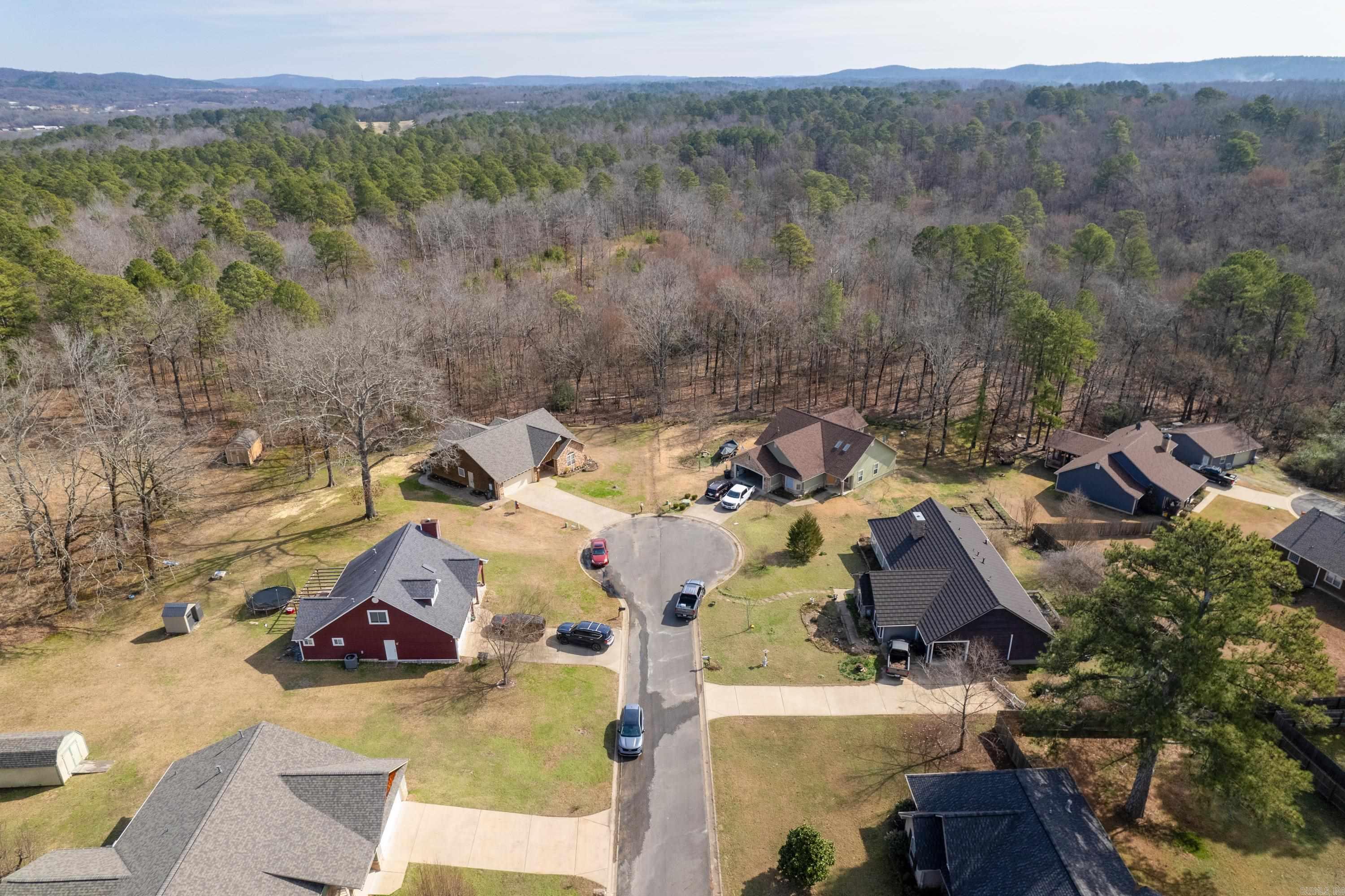 WOODLANDS EDGE - Residential