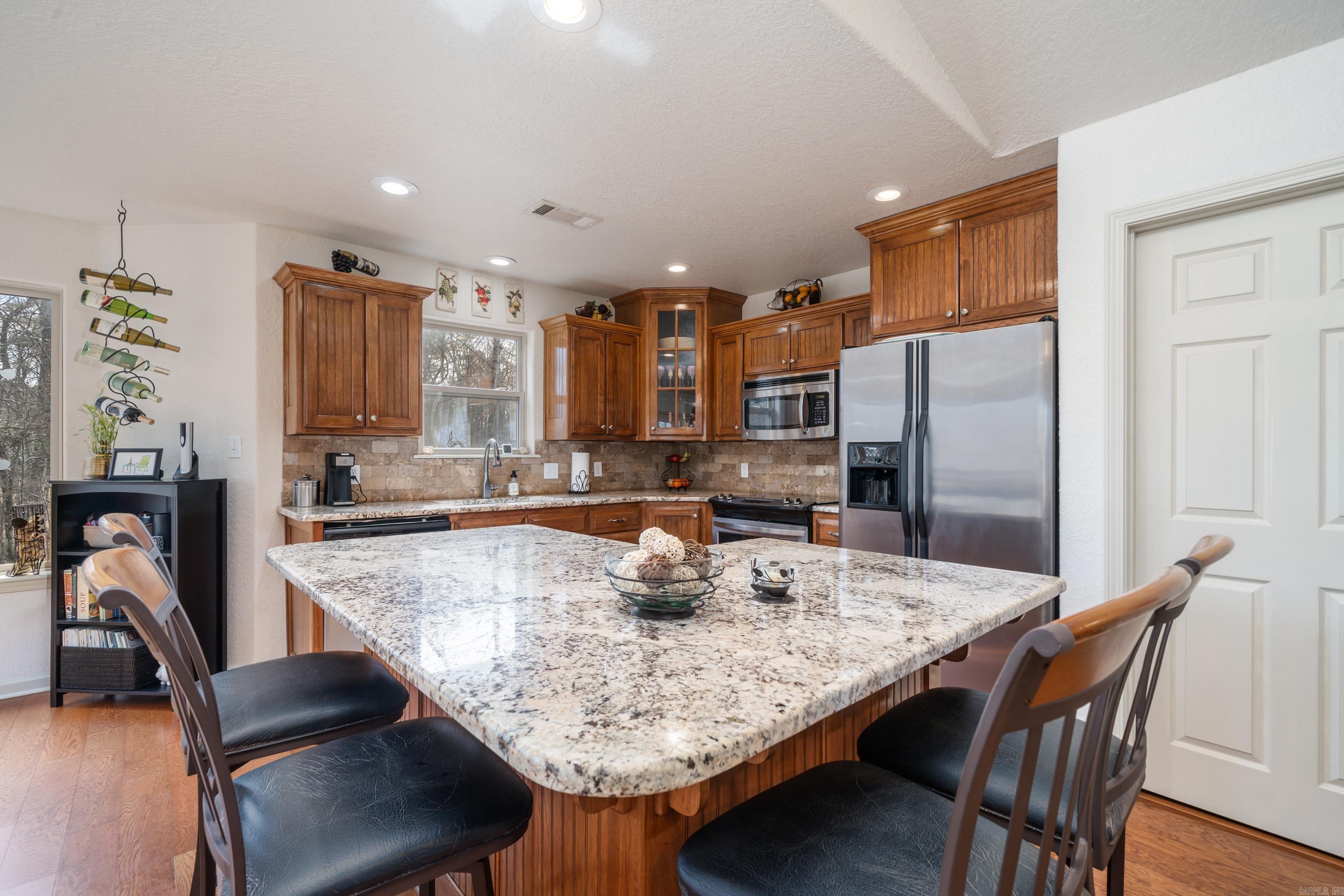 WOODLANDS EDGE - Residential