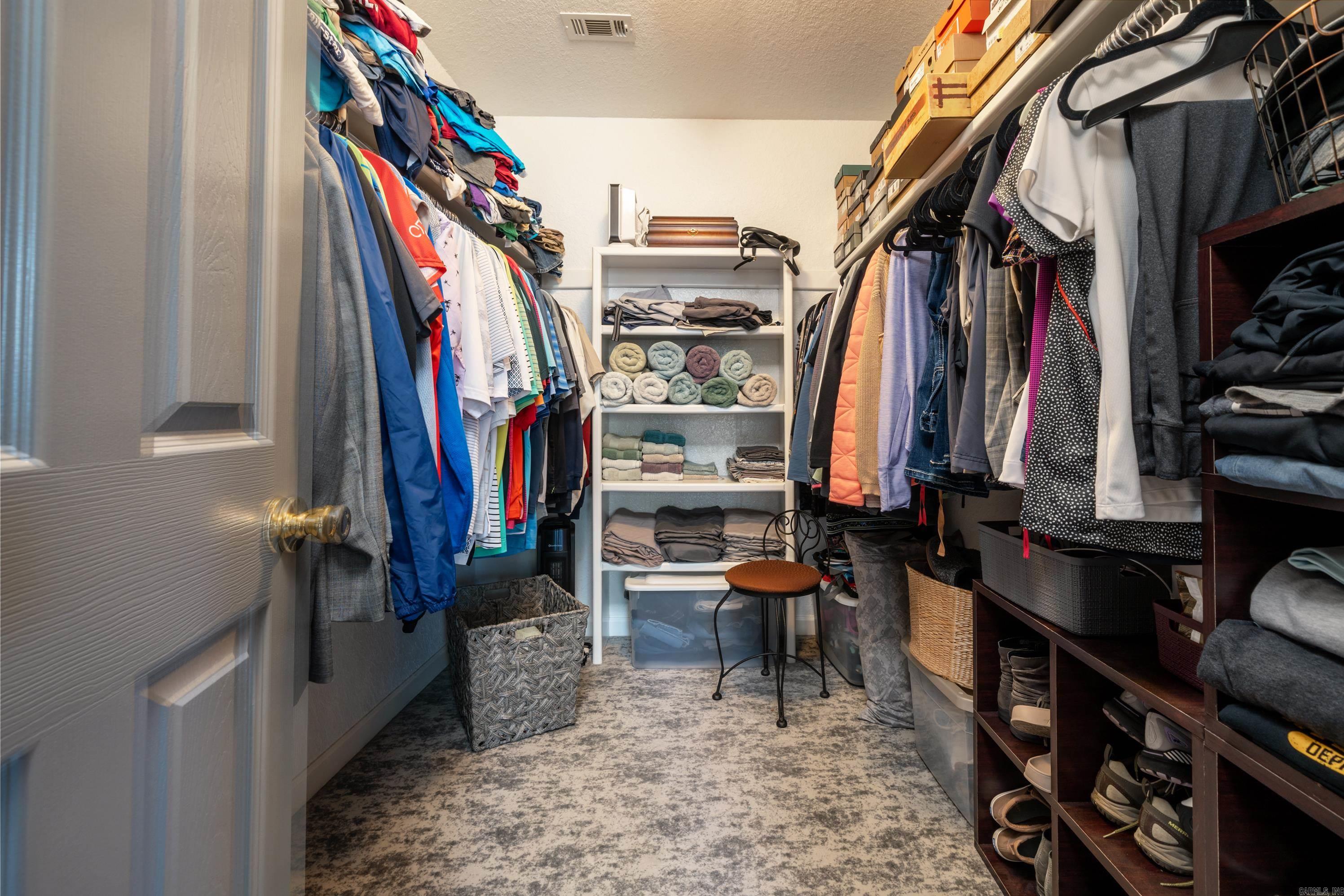 WOODLANDS EDGE - Residential