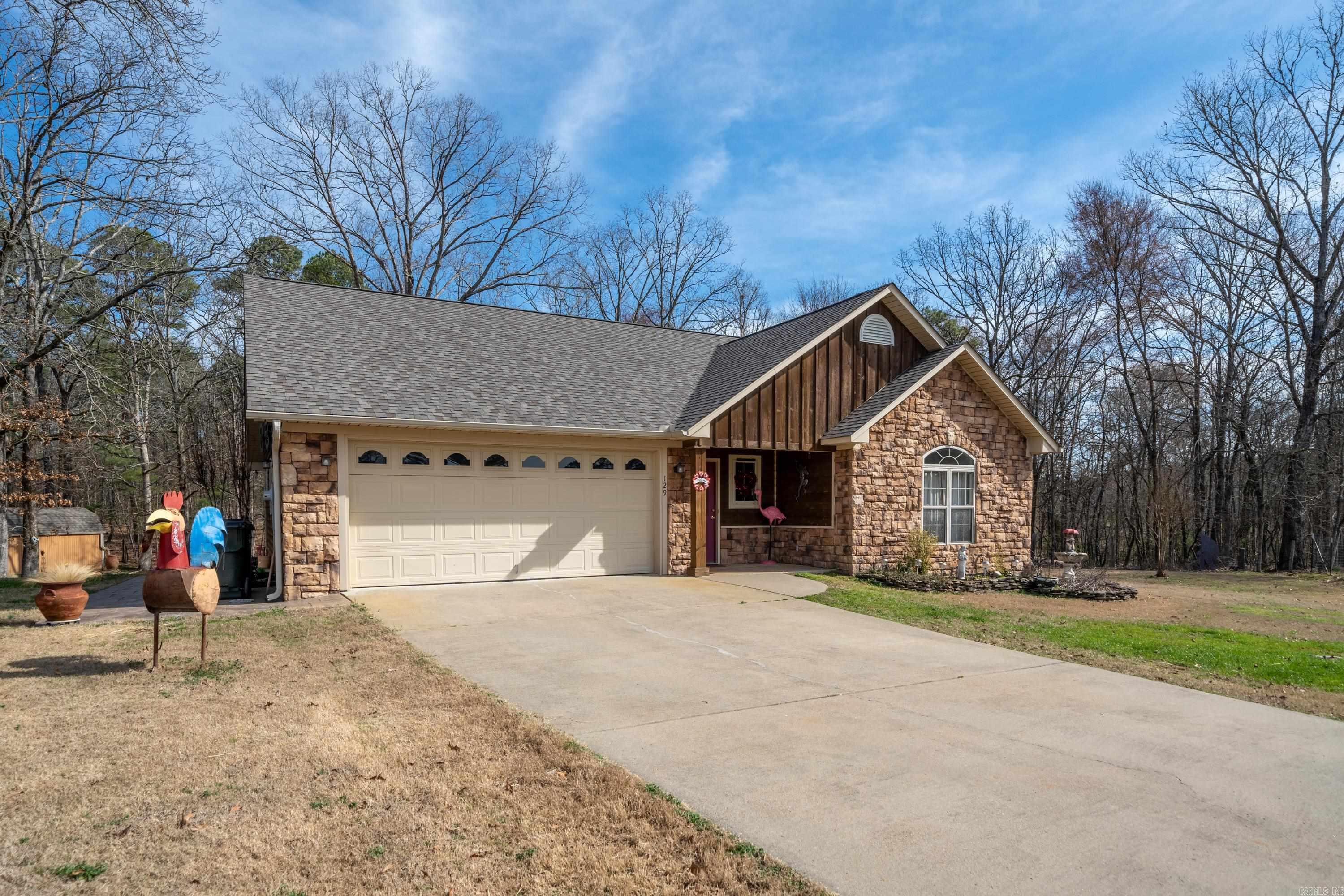 WOODLANDS EDGE - Residential