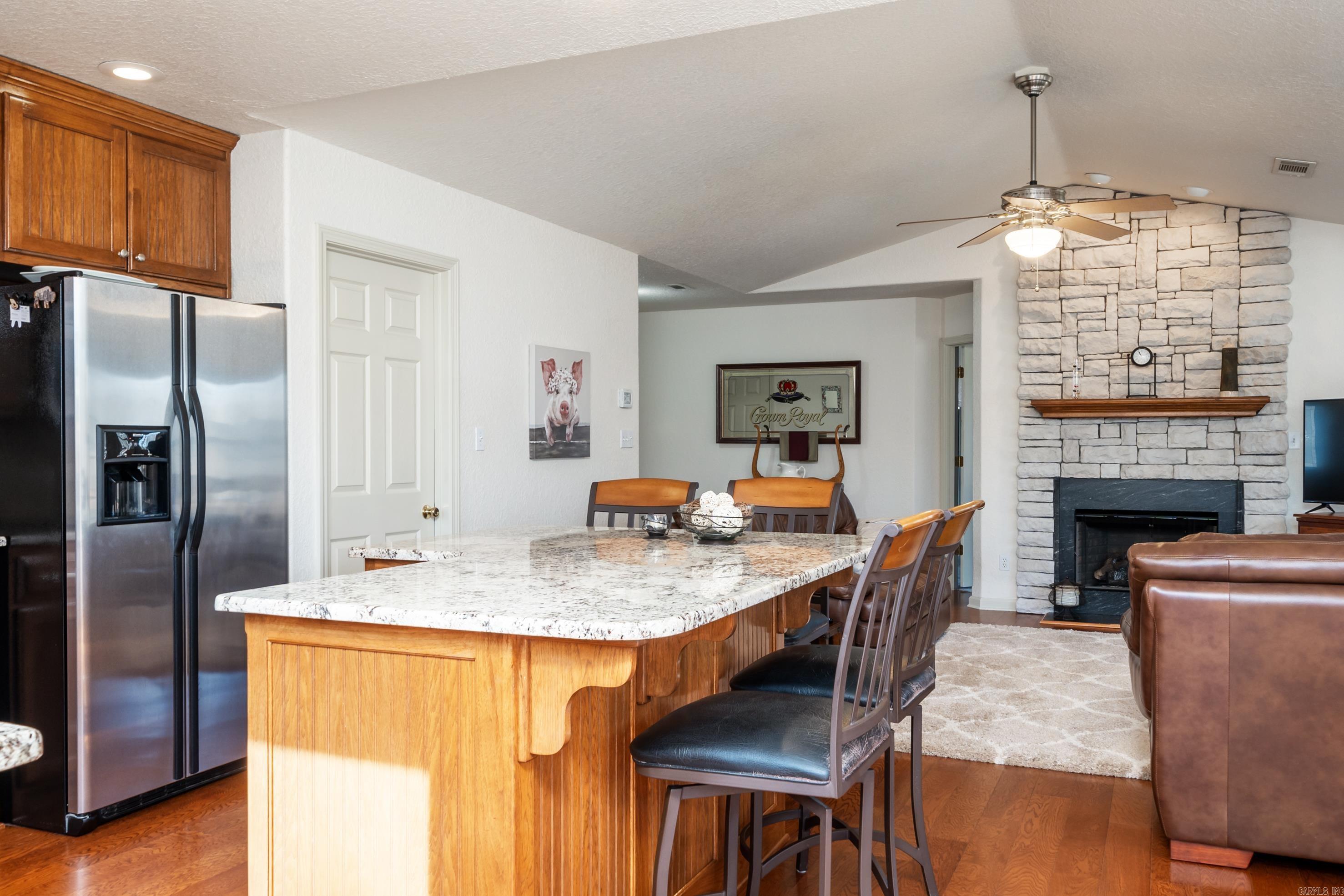 WOODLANDS EDGE - Residential