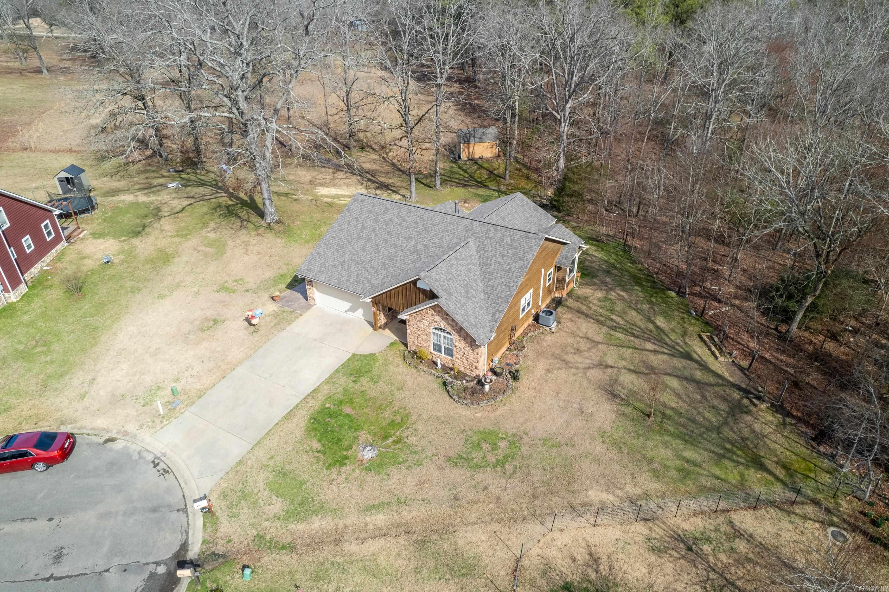 WOODLANDS EDGE - Residential