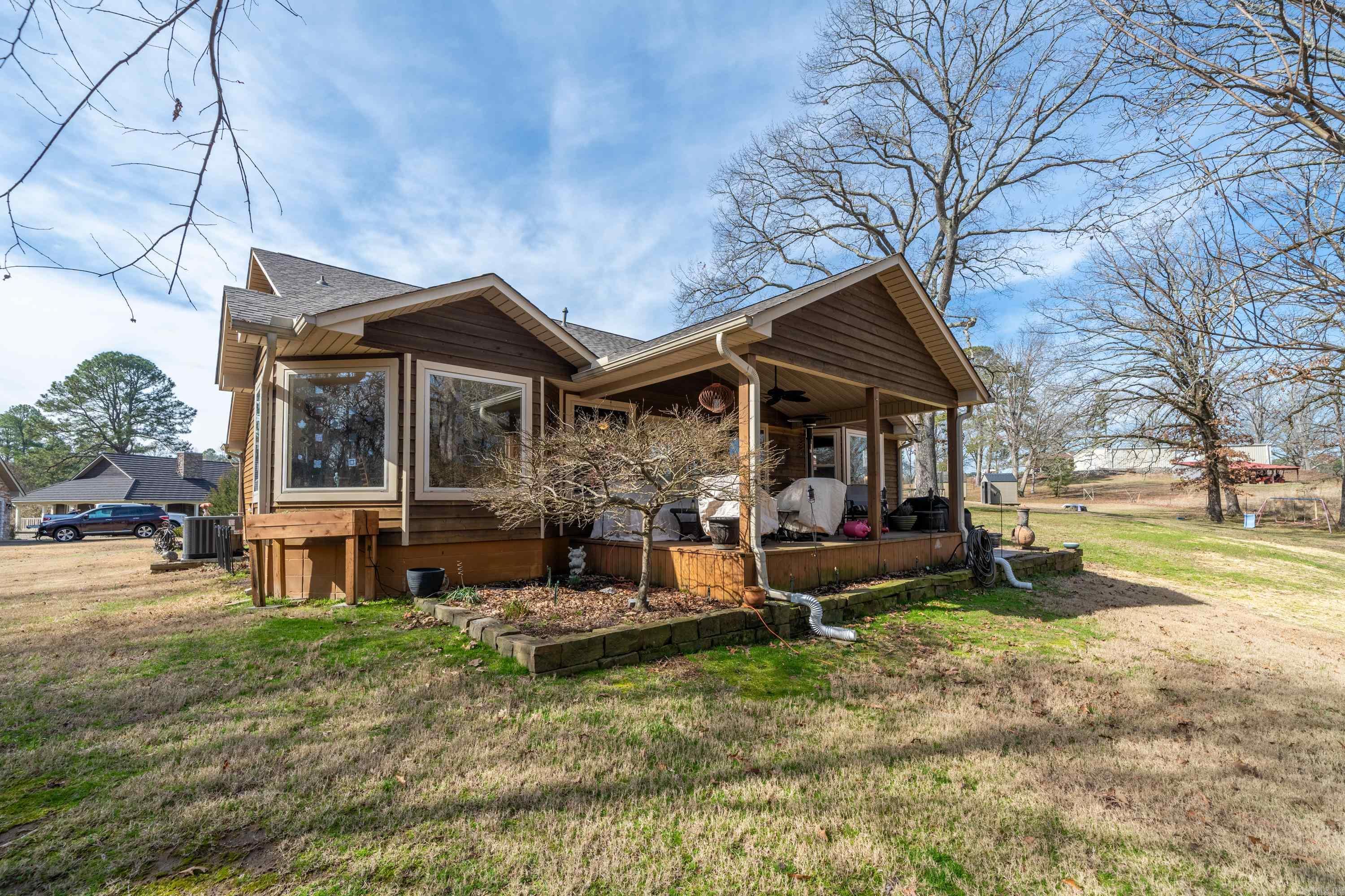 WOODLANDS EDGE - Residential