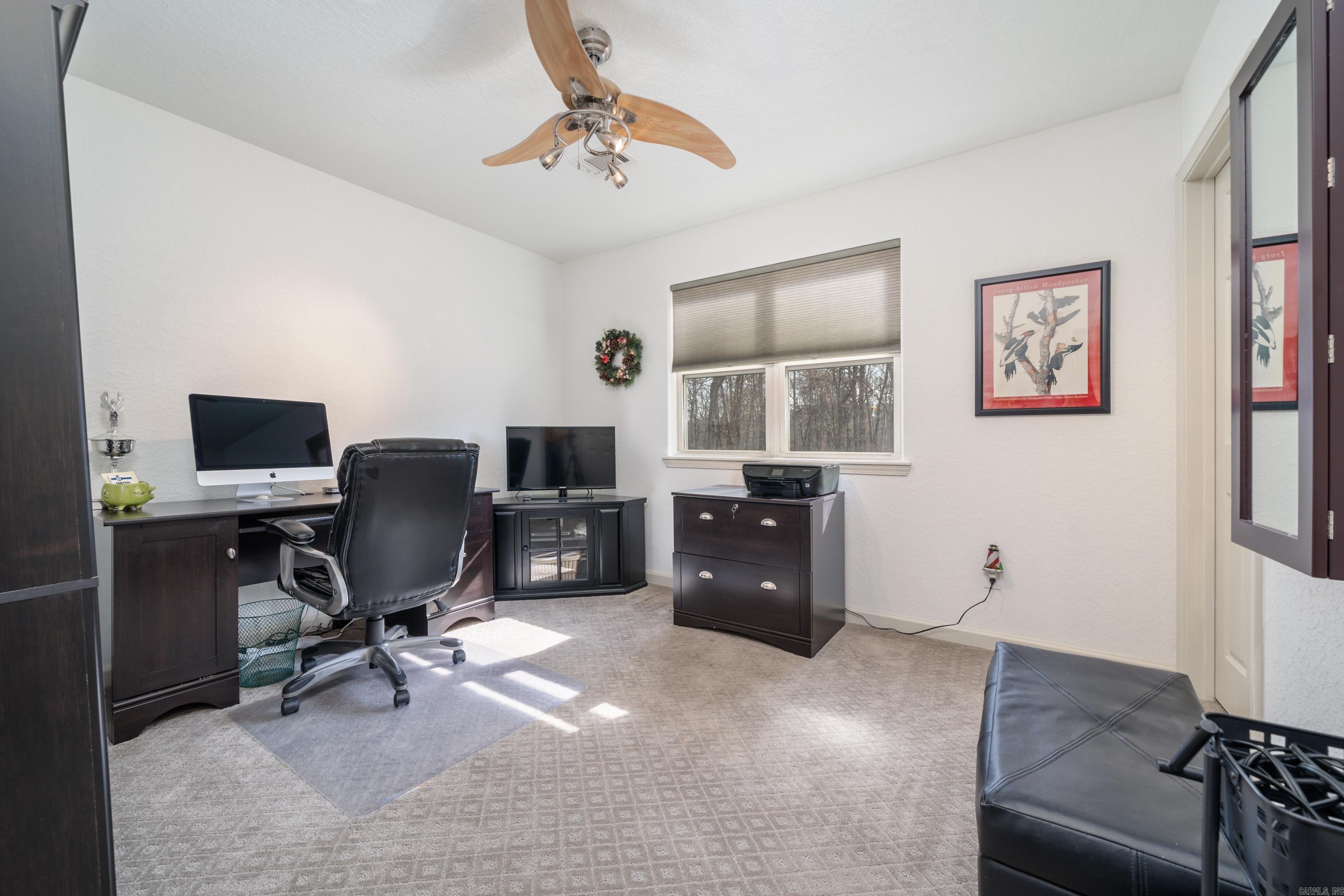 WOODLANDS EDGE - Residential