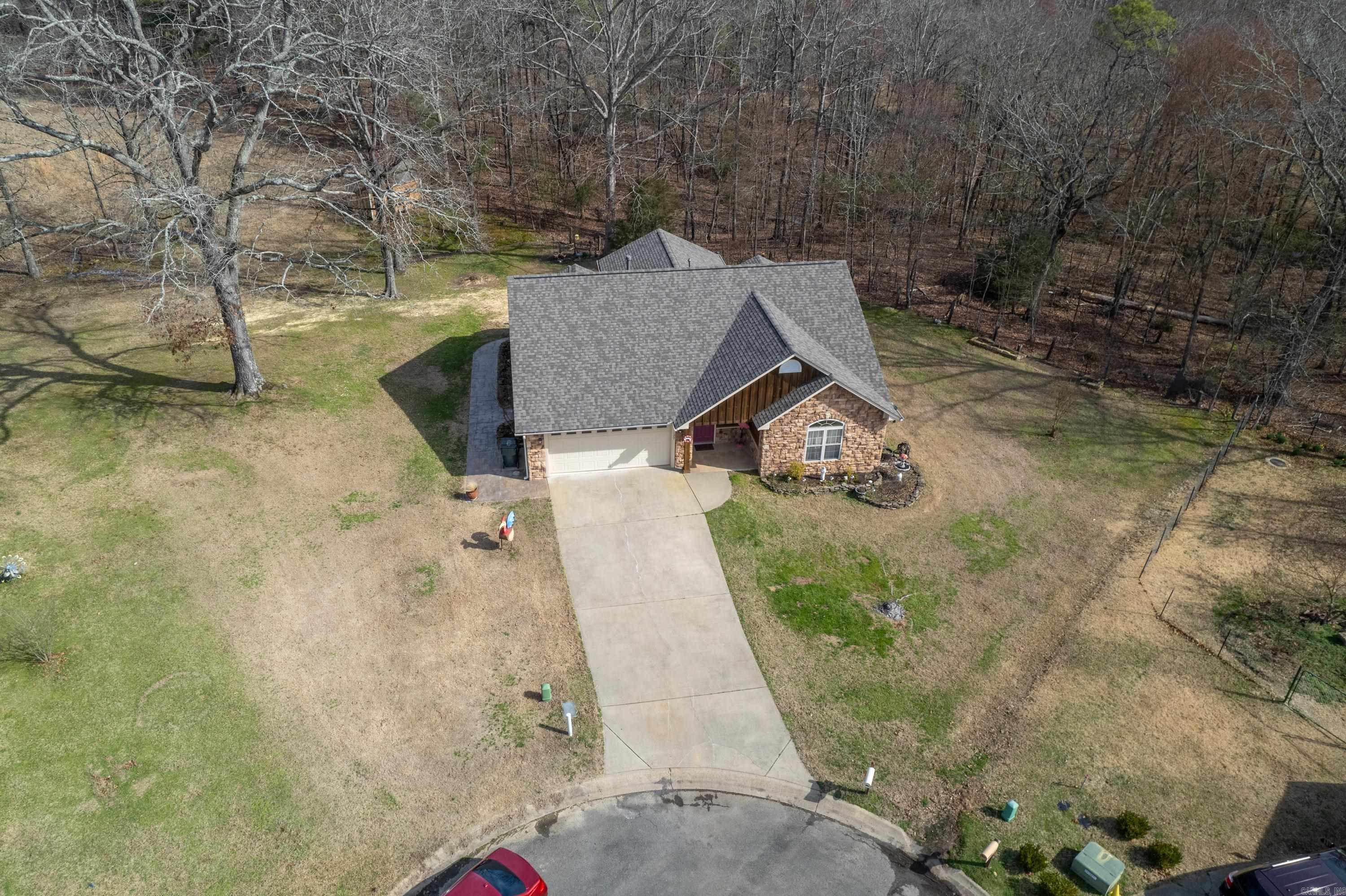 WOODLANDS EDGE - Residential