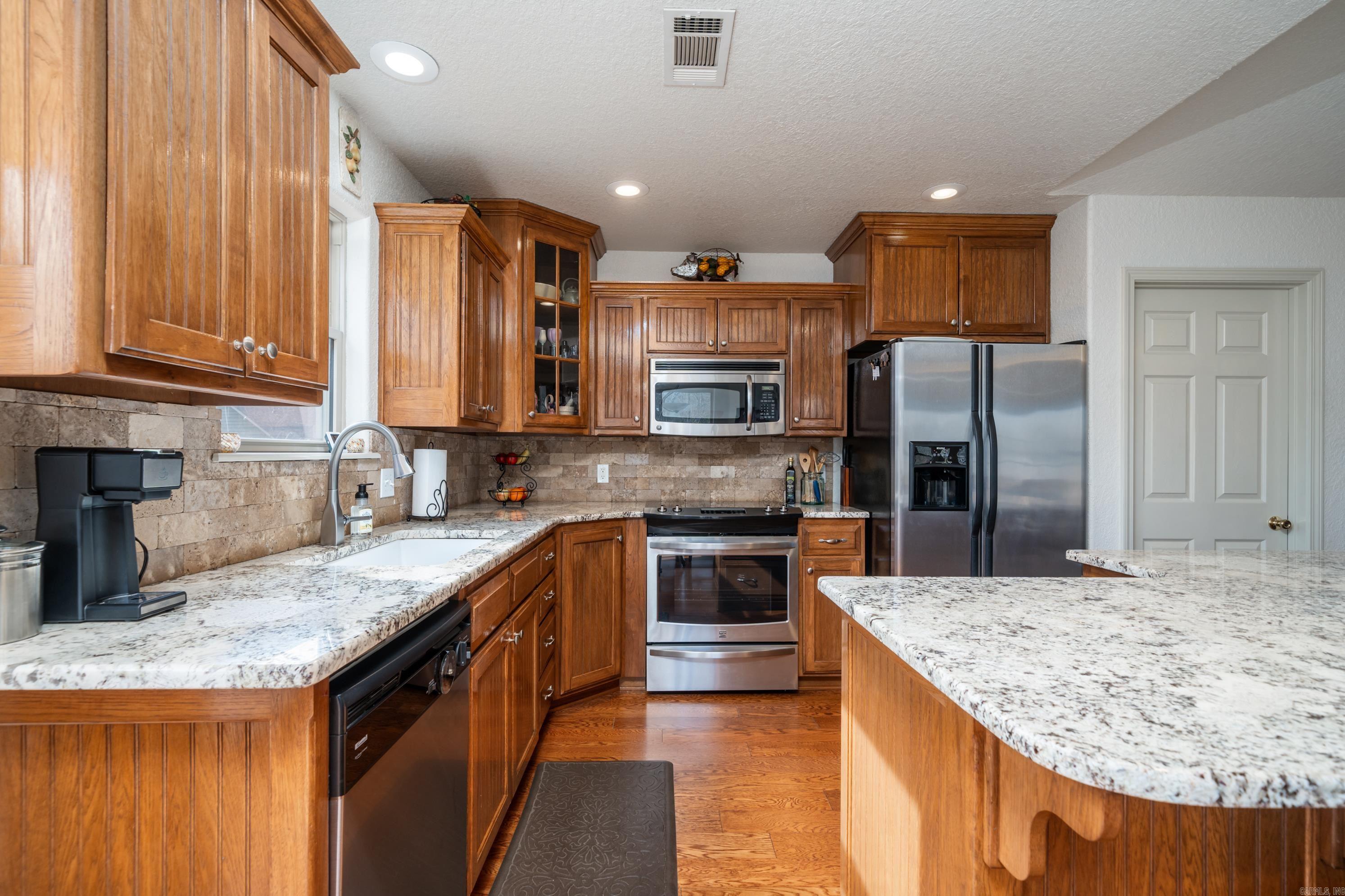 WOODLANDS EDGE - Residential