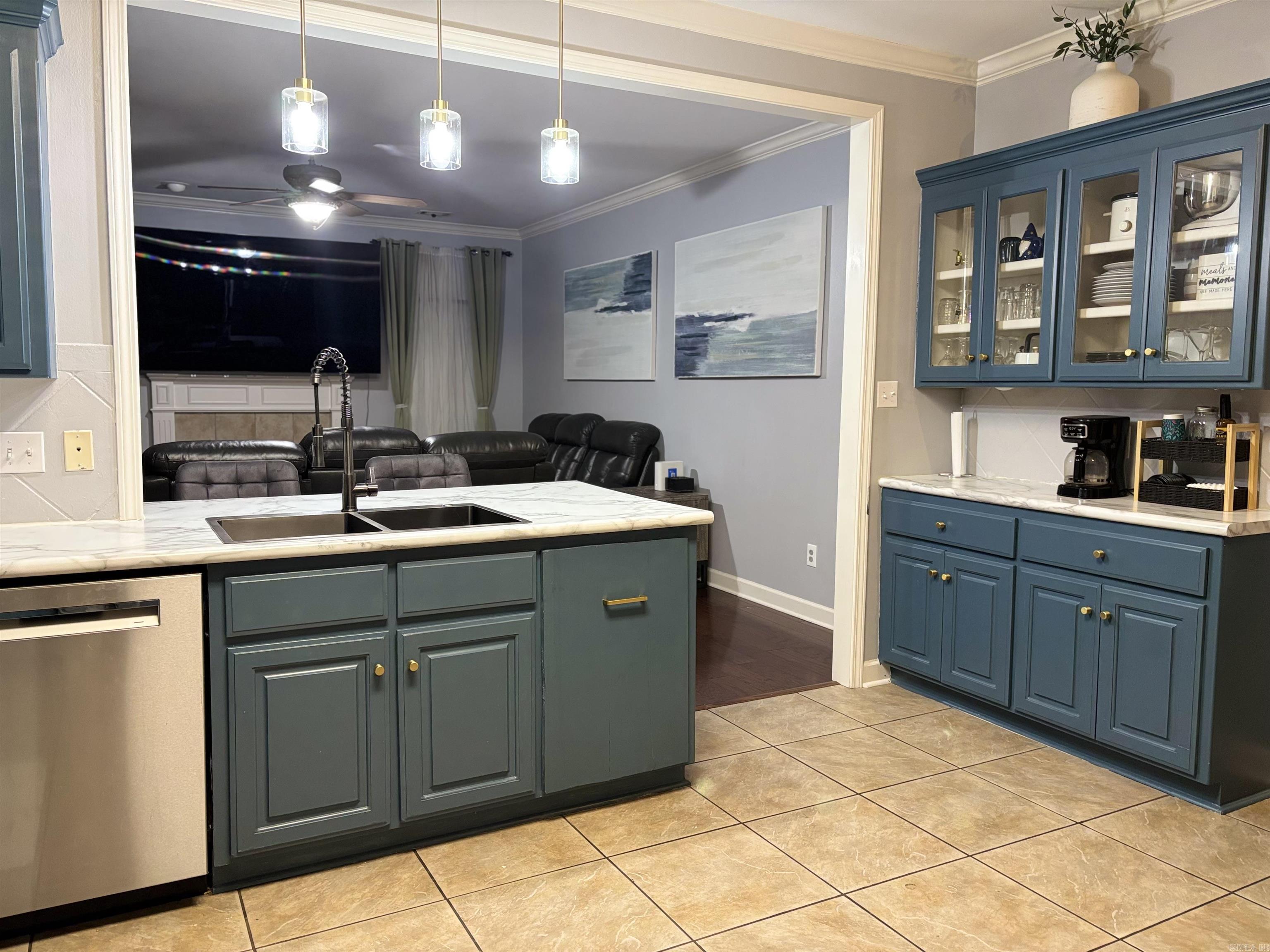 EDGEWATER ADDN - Residential