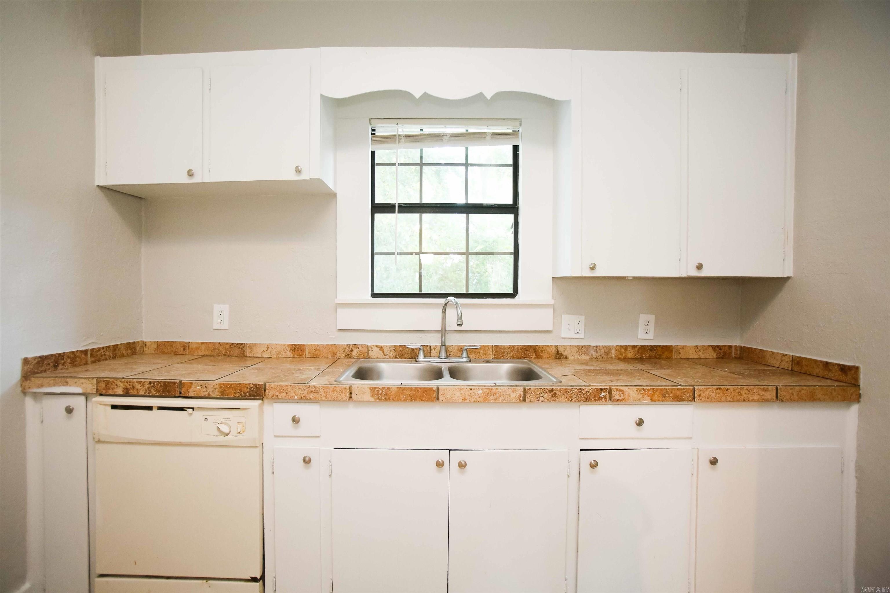 Lincoln - Residential Lease