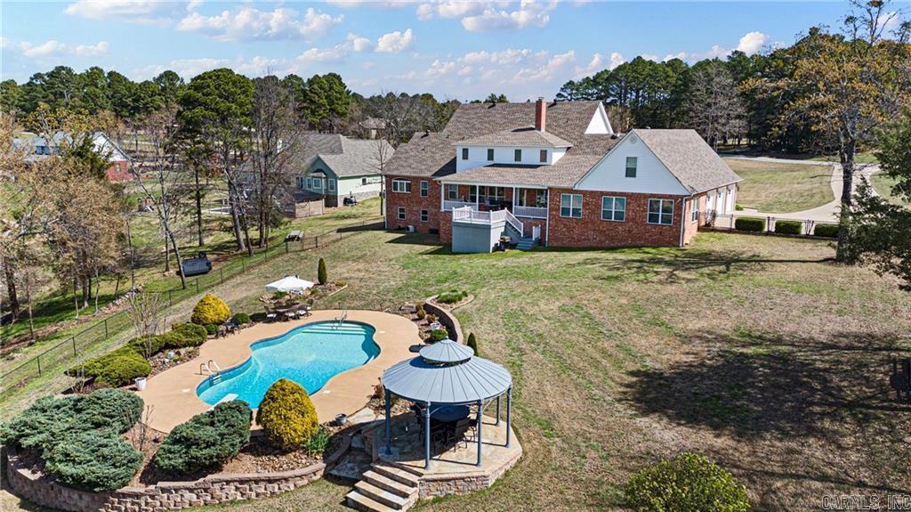 CLIFF & STREAM - Residential