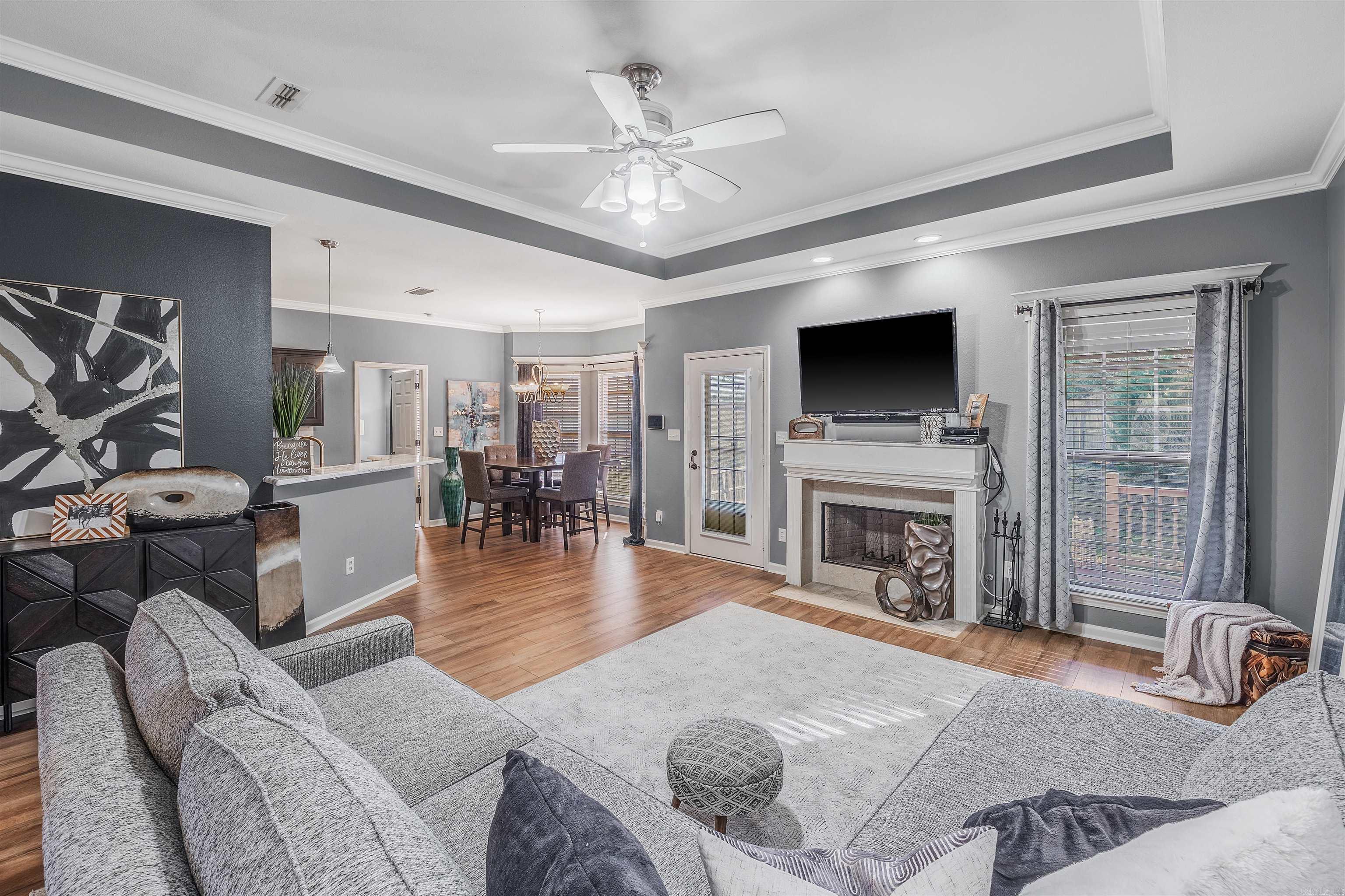 CAPITOL LAKES ESTATES - Residential