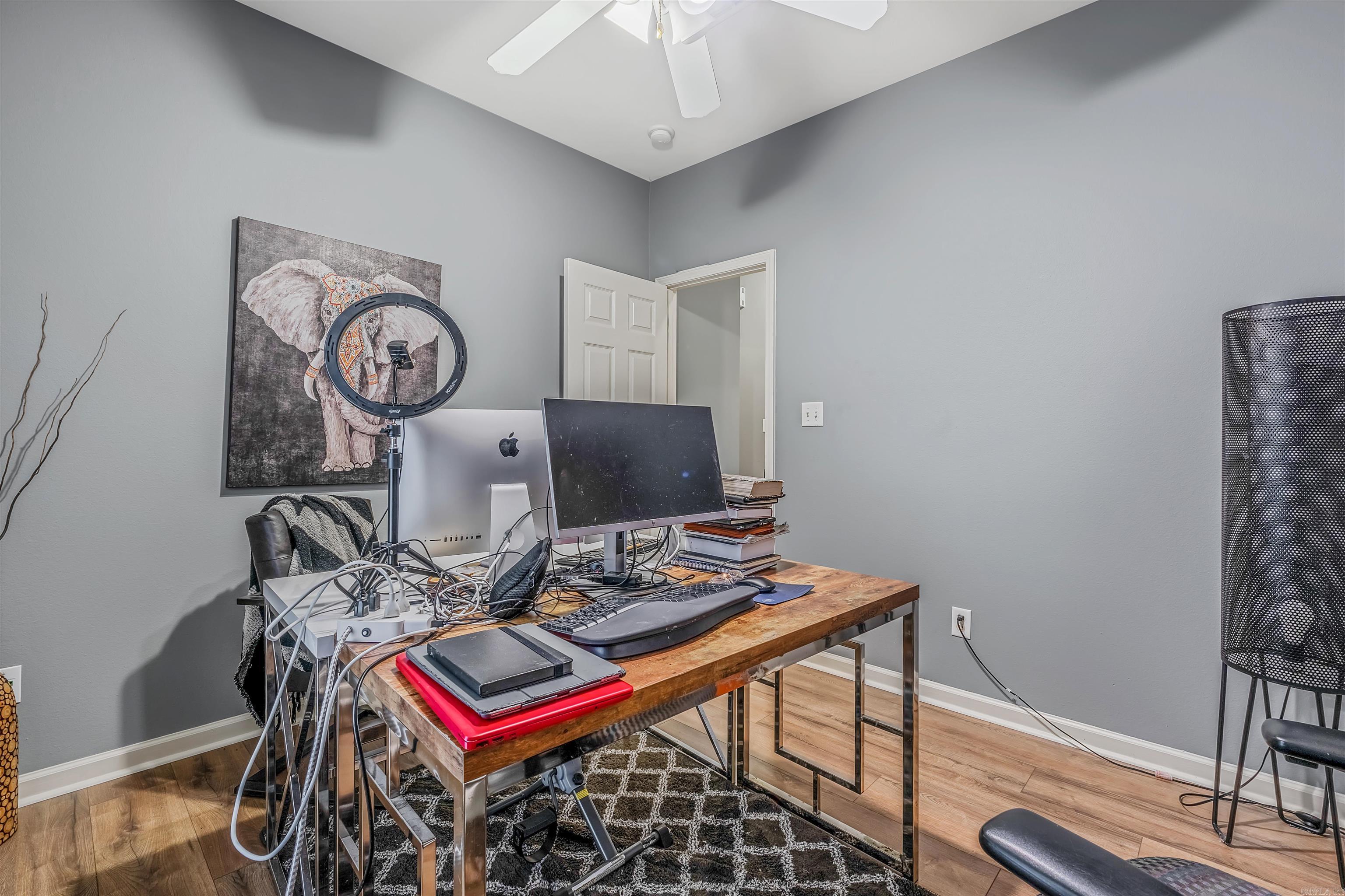 CAPITOL LAKES ESTATES - Residential