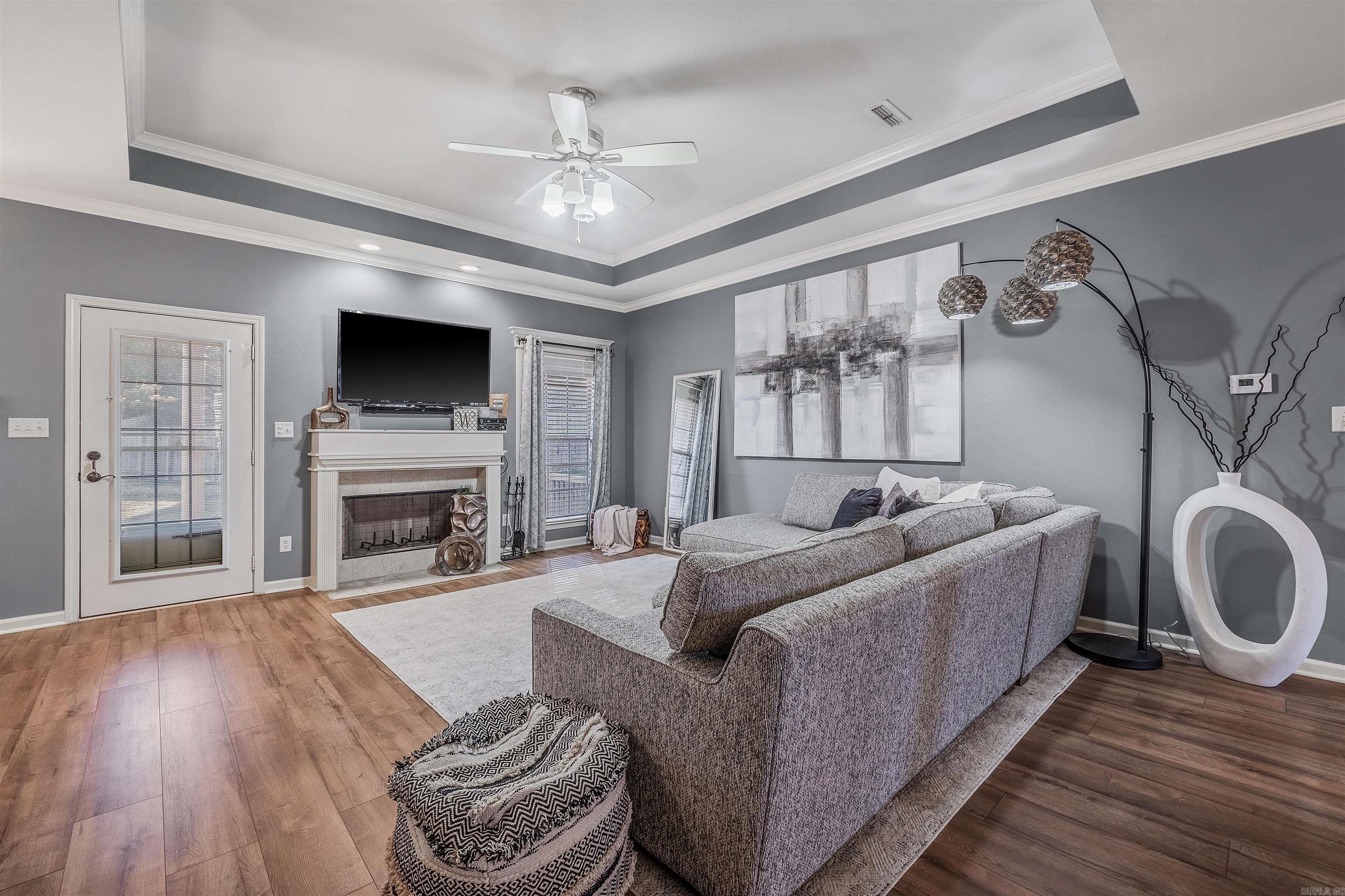 CAPITOL LAKES ESTATES - Residential