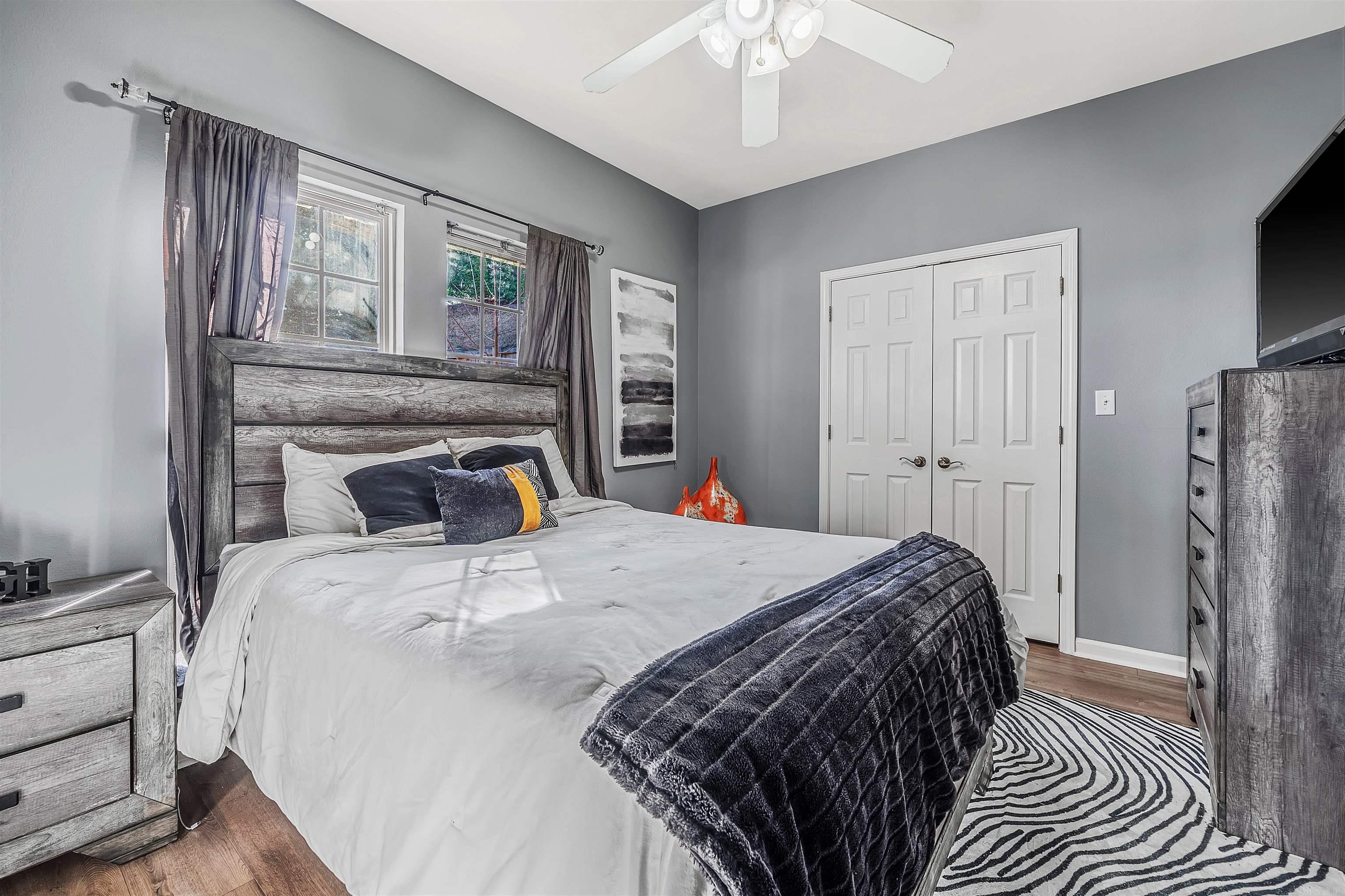 CAPITOL LAKES ESTATES - Residential