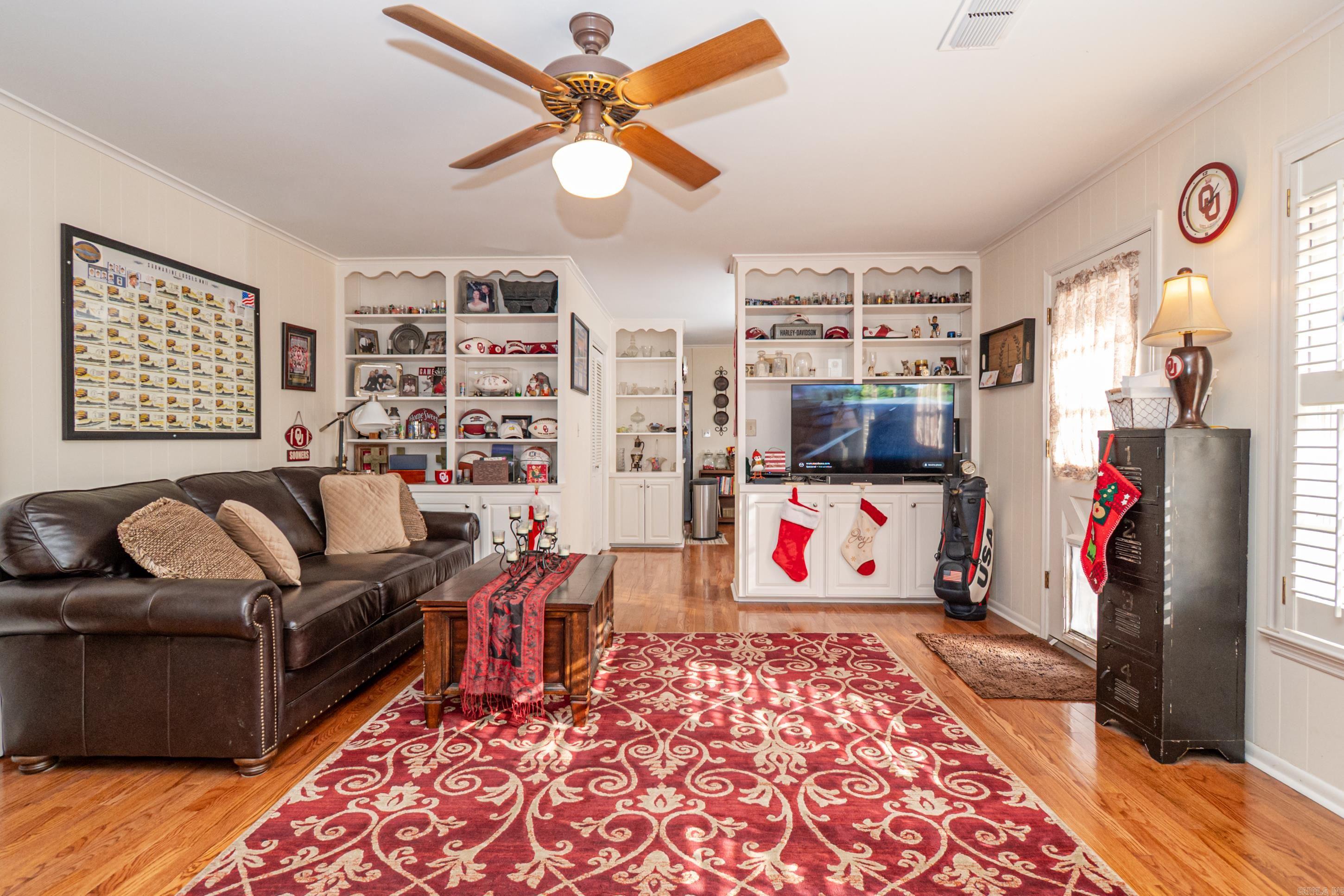 THOMPSON HEIGHTS 4TH S-D - Residential