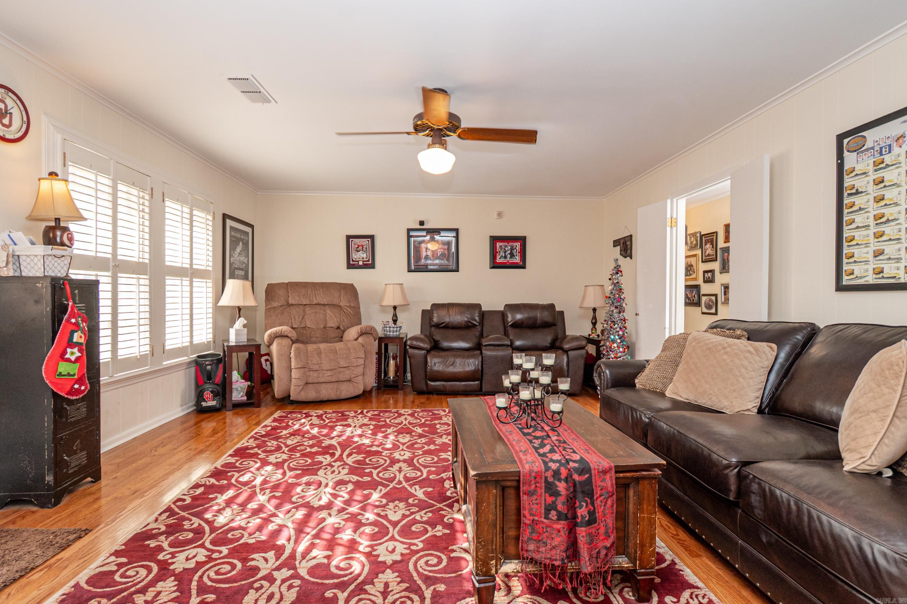 THOMPSON HEIGHTS 4TH S-D - Residential