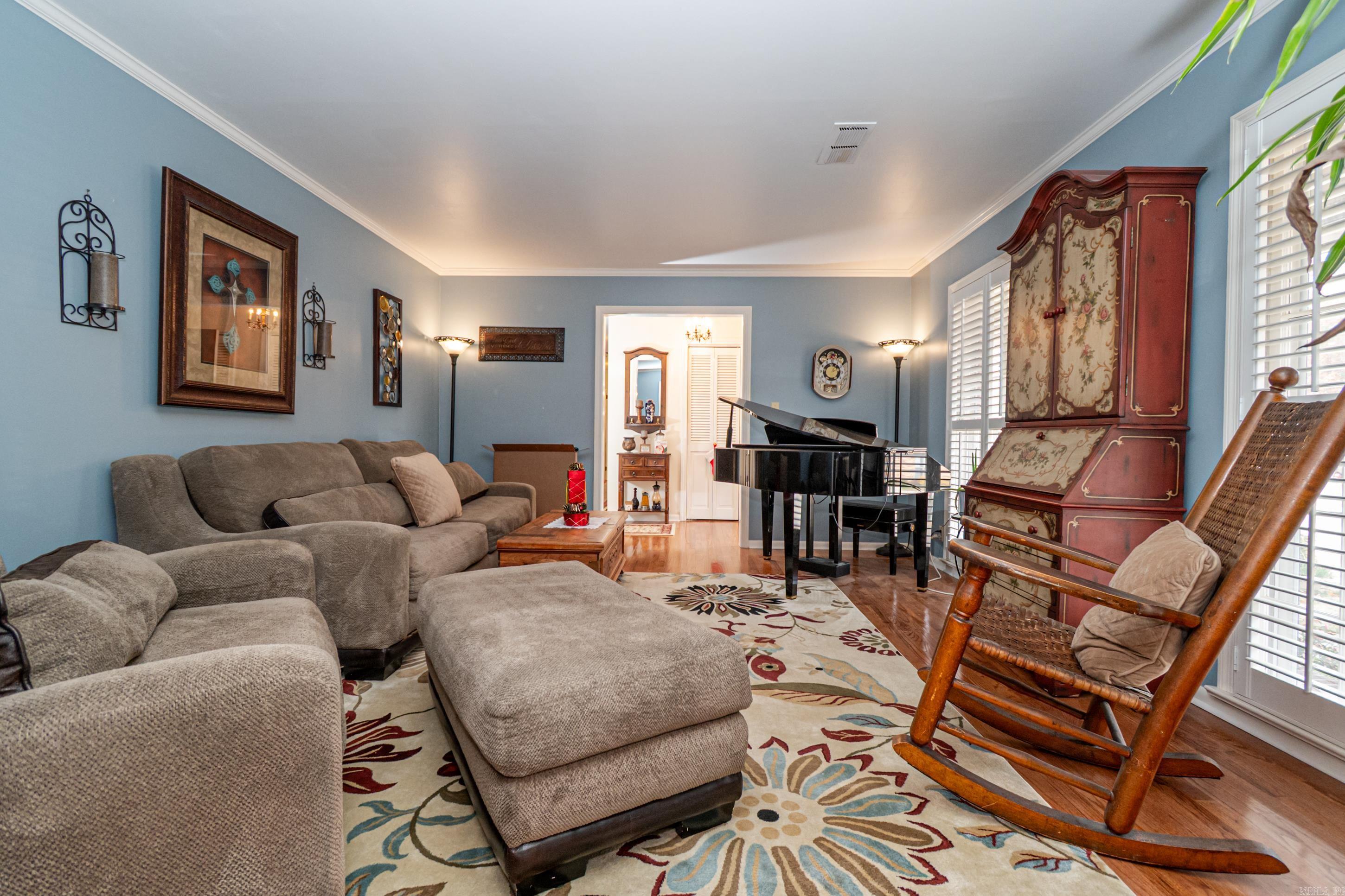 THOMPSON HEIGHTS 4TH S-D - Residential