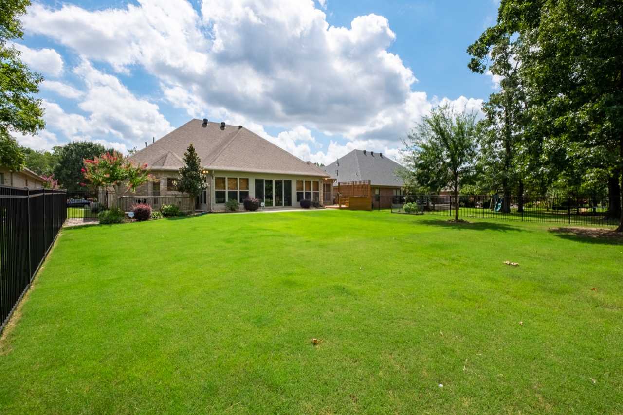 COUNTRY CLUB OF ARK THE - Residential