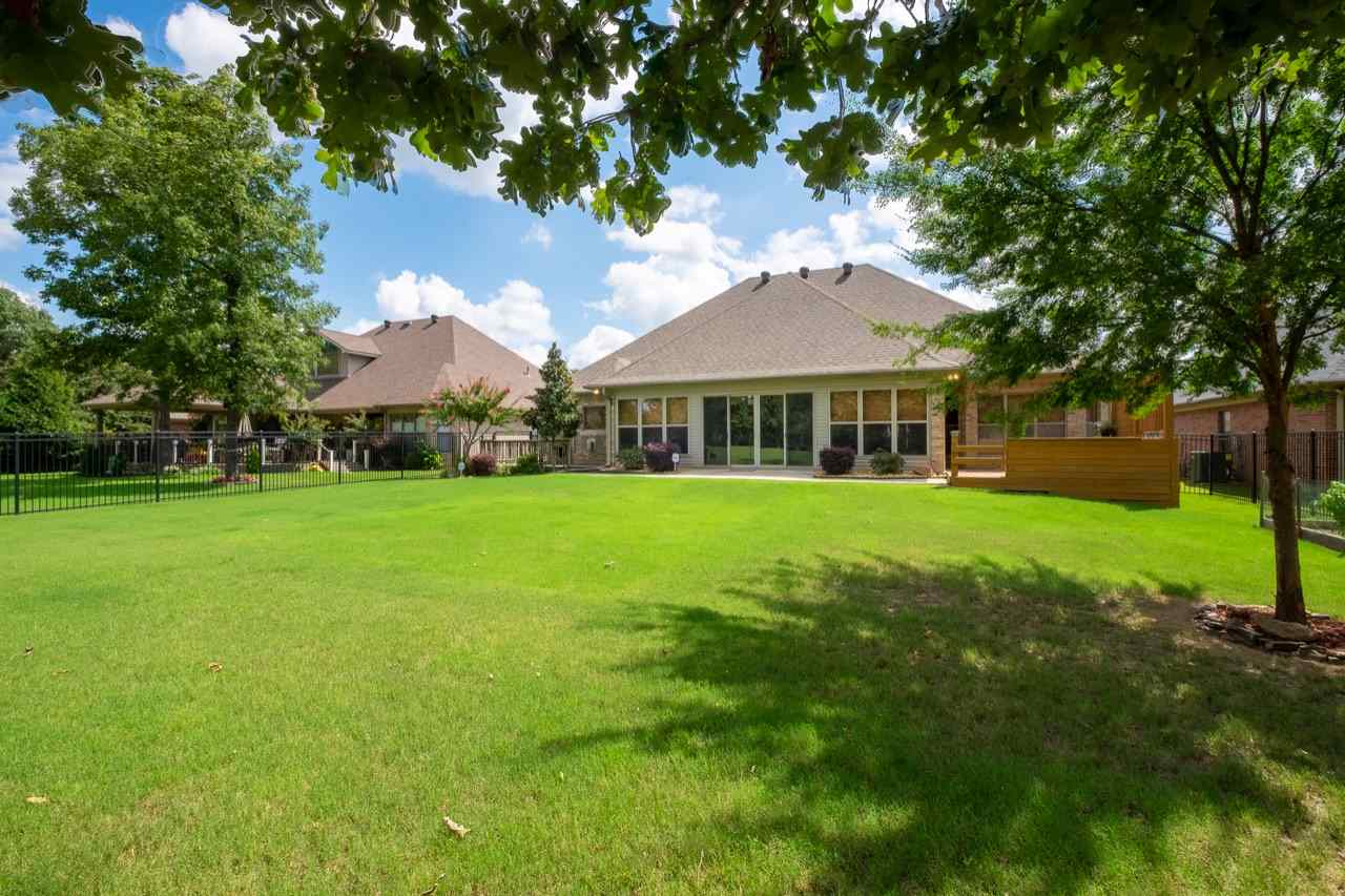 COUNTRY CLUB OF ARK THE - Residential