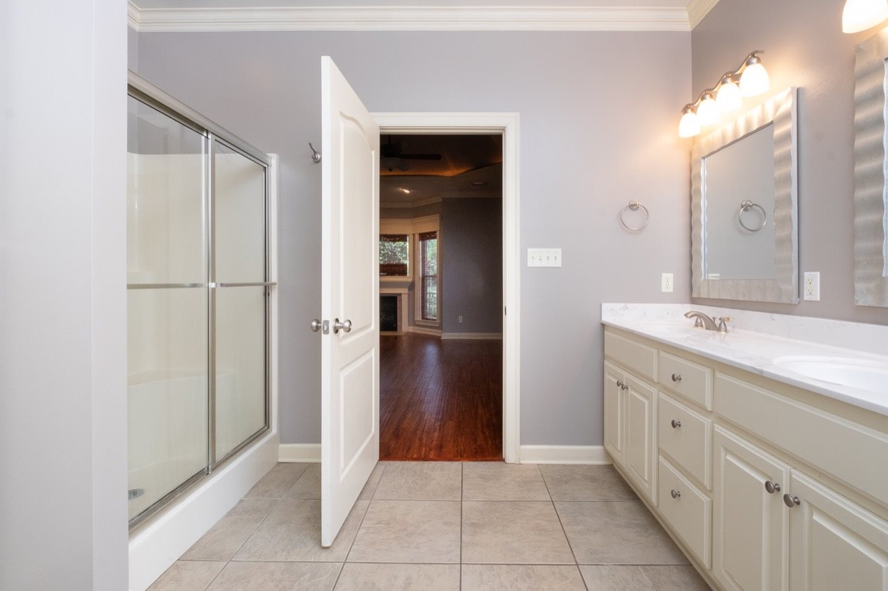 COUNTRY CLUB OF ARK THE - Residential