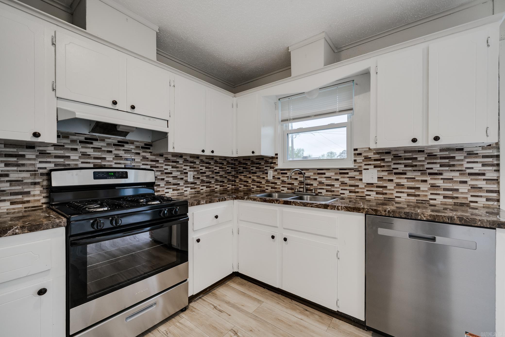 HICKMAN & MCCONNELL - Residential