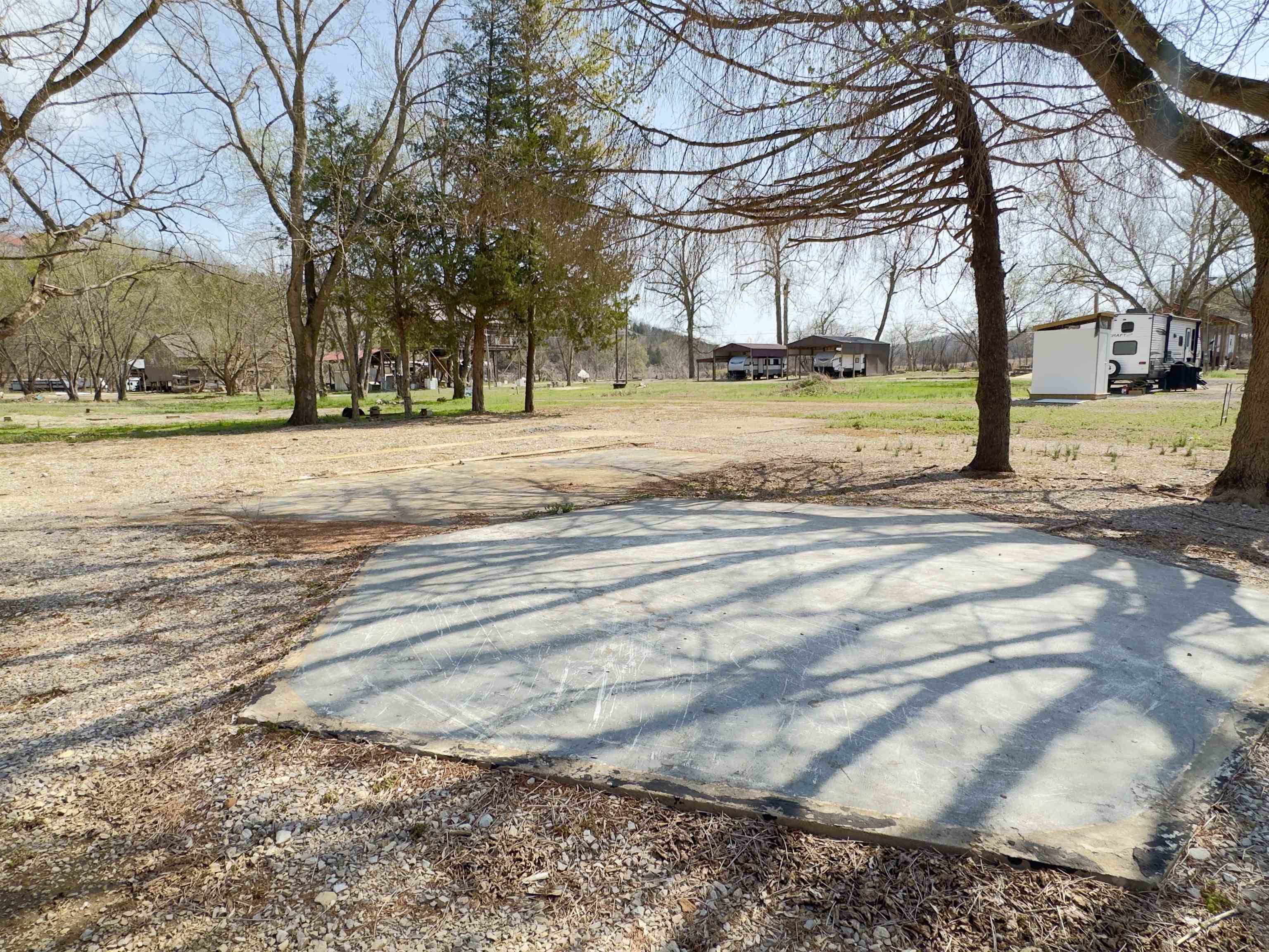 RIVERBEND CAMPER PARK - Land