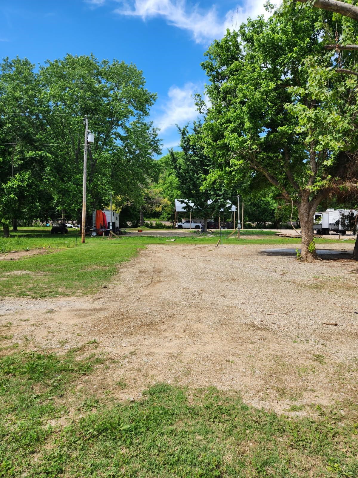 RIVERBEND CAMPER PARK - Land