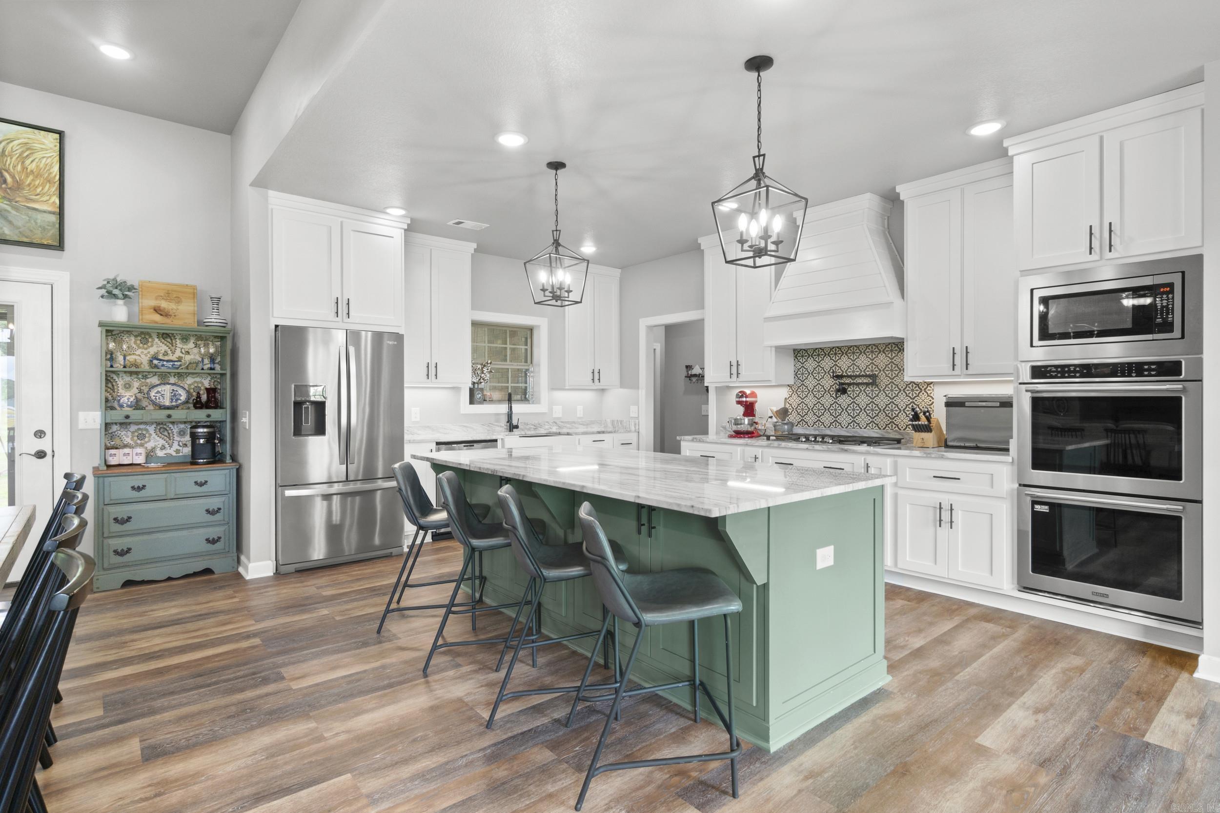 HUNTERS REST CORP - Residential
