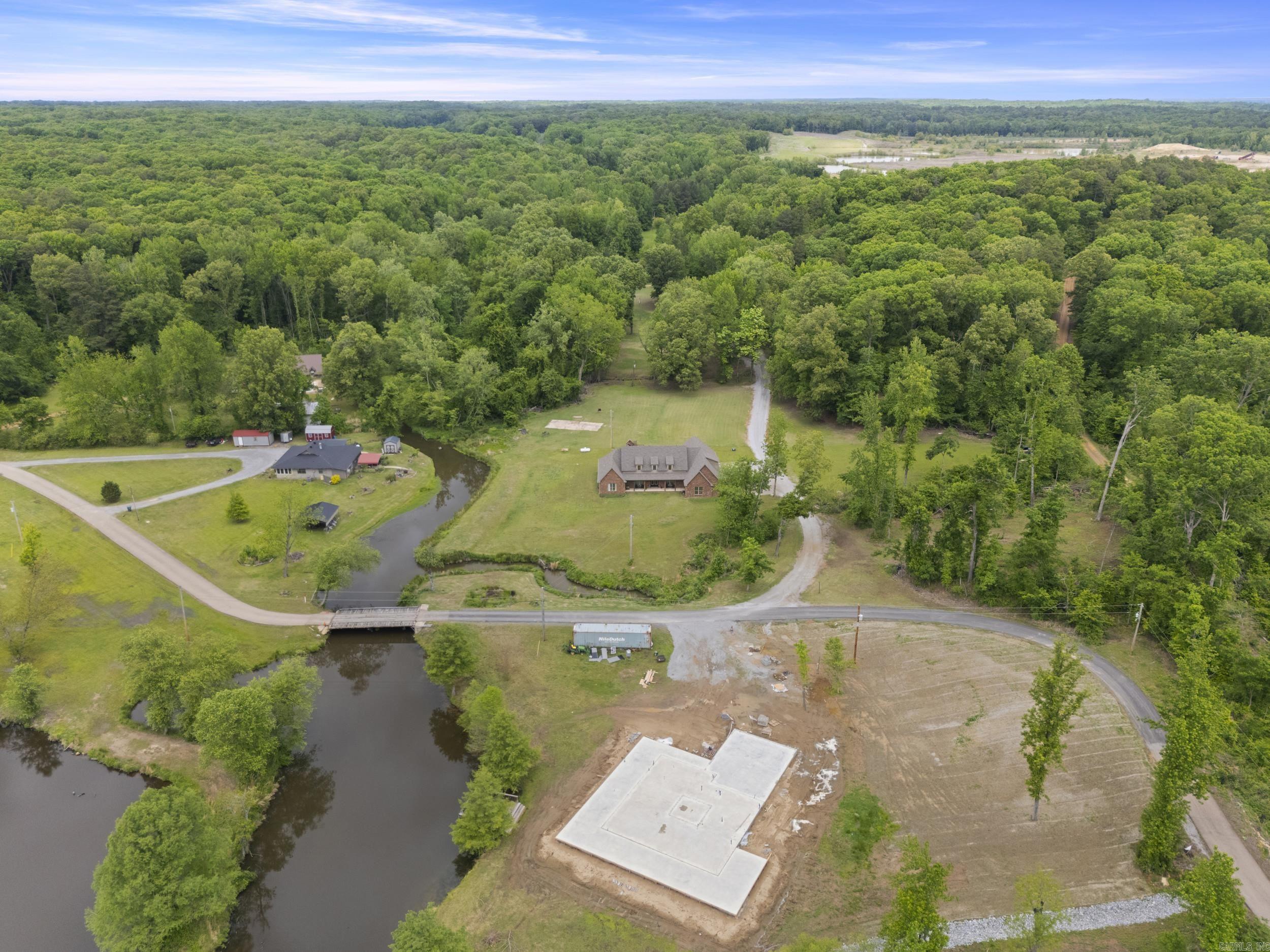 HUNTERS REST CORP - Residential