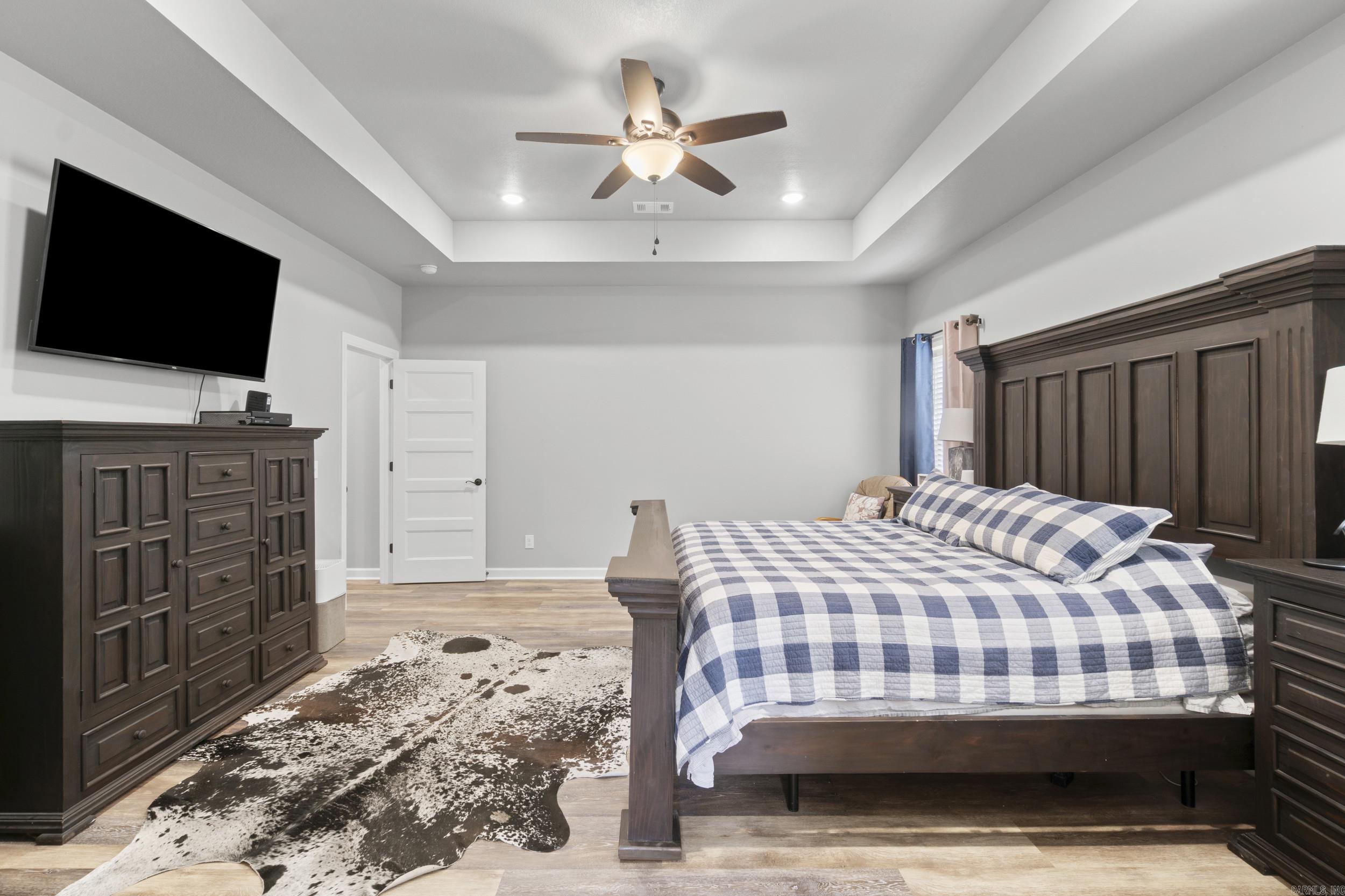 HUNTERS REST CORP - Residential