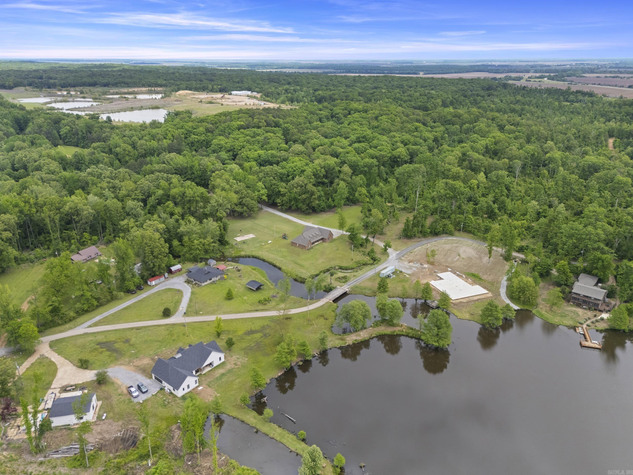 HUNTERS REST CORP - Residential