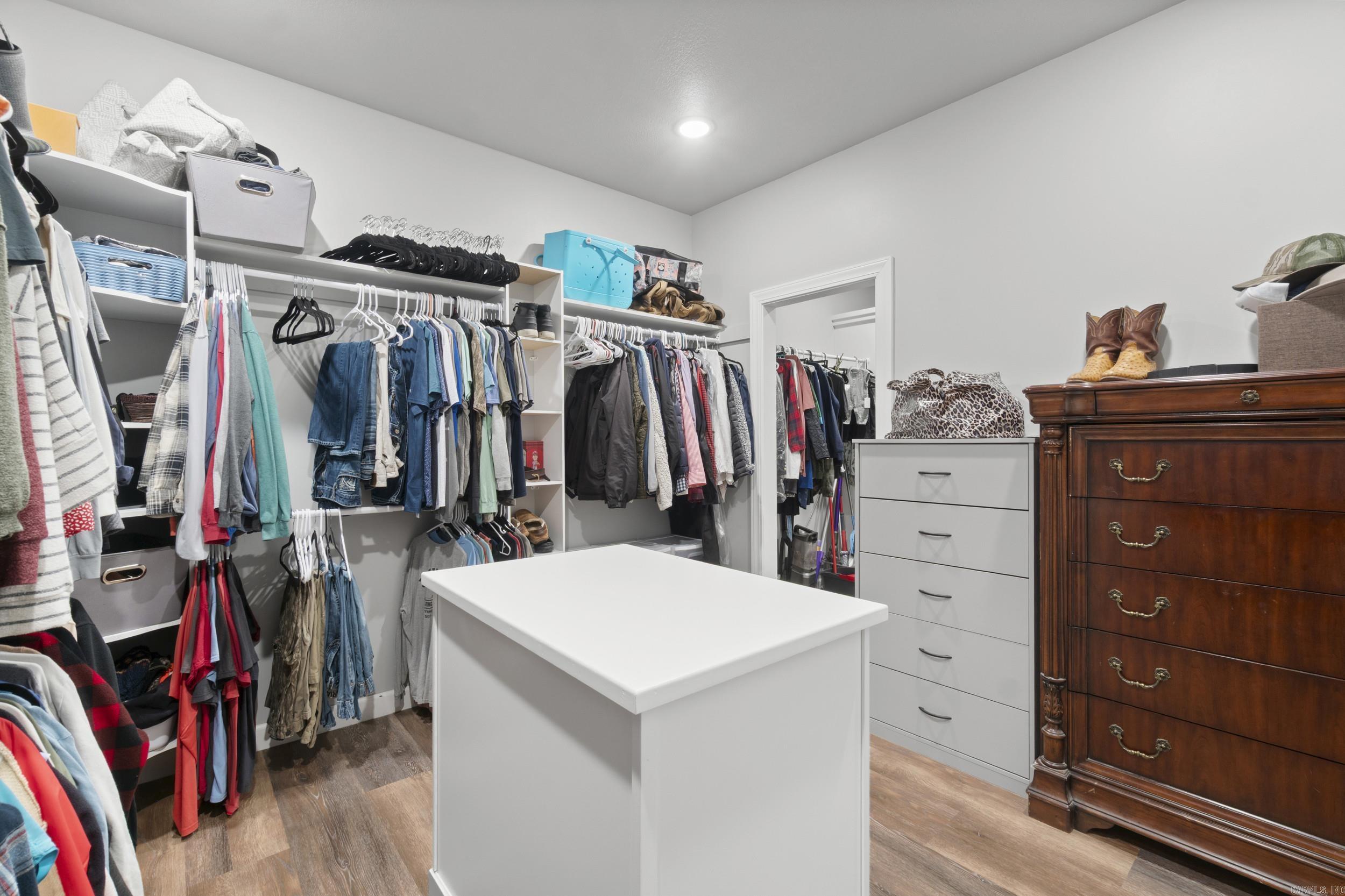 HUNTERS REST CORP - Residential