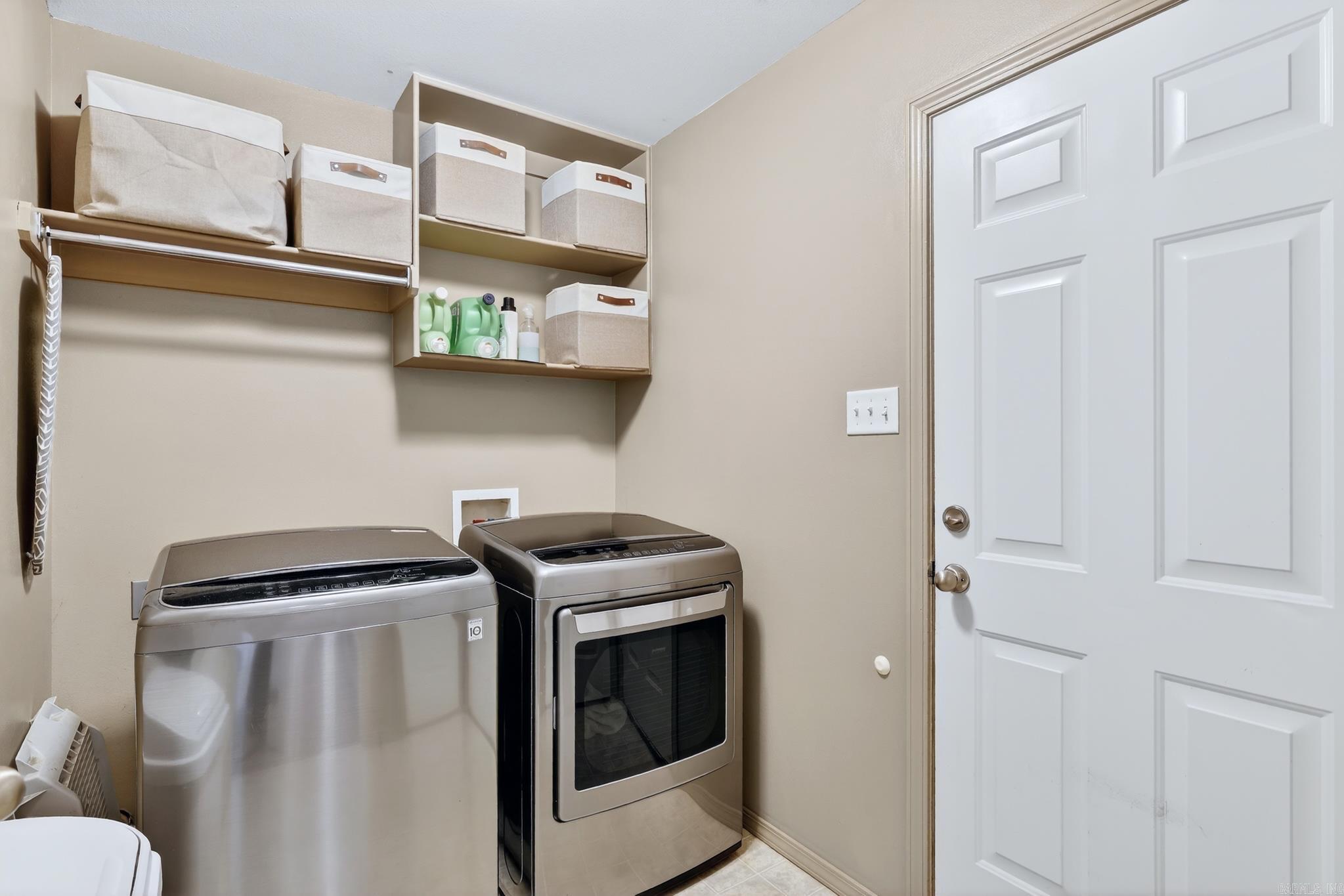 AUBURN HILLS - Residential