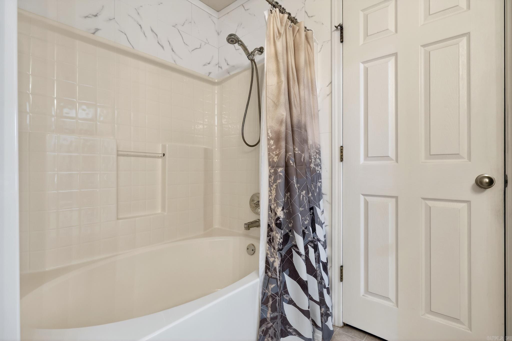 AUBURN HILLS - Residential