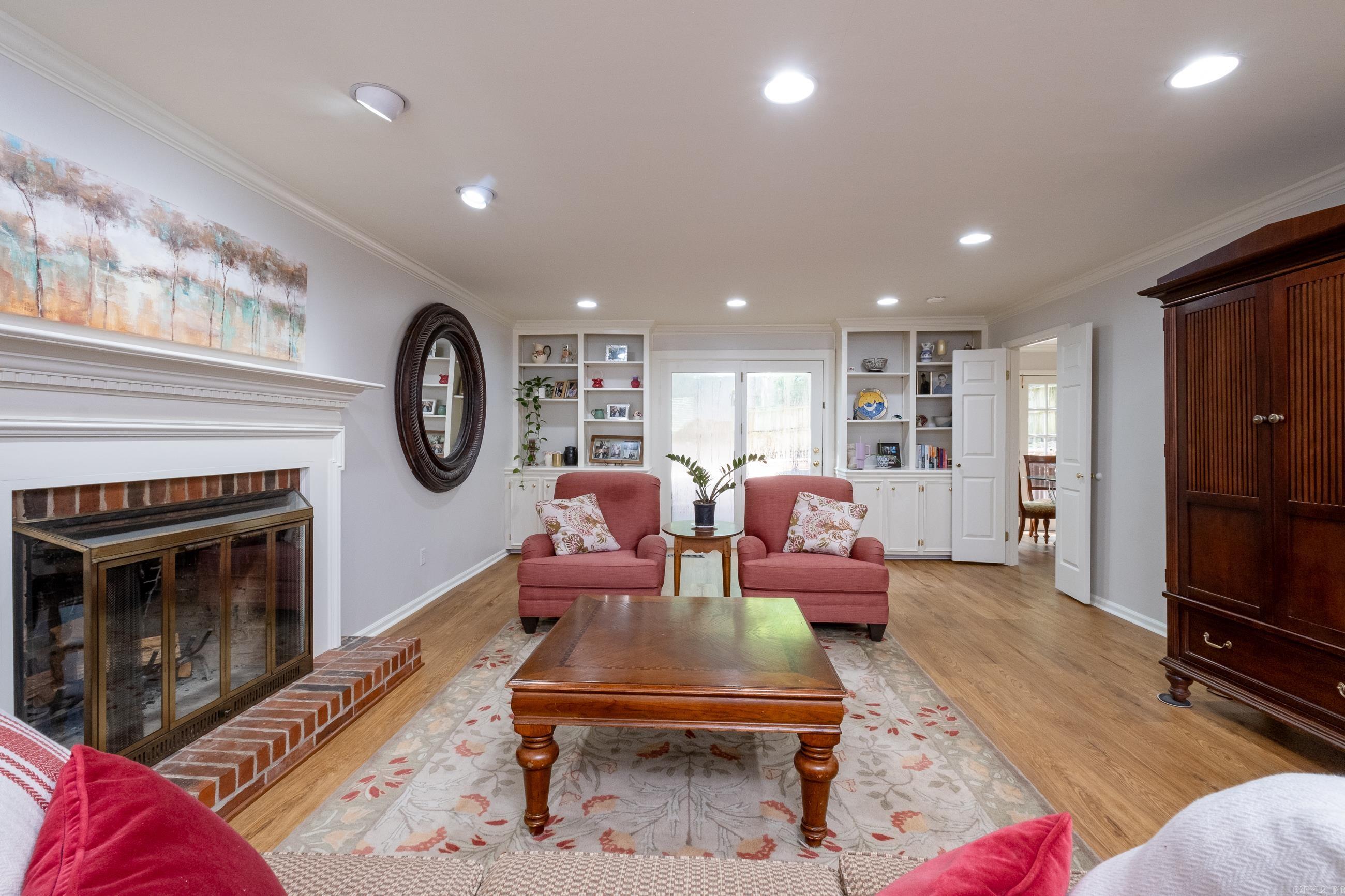 HILLSBOROUGH - Residential