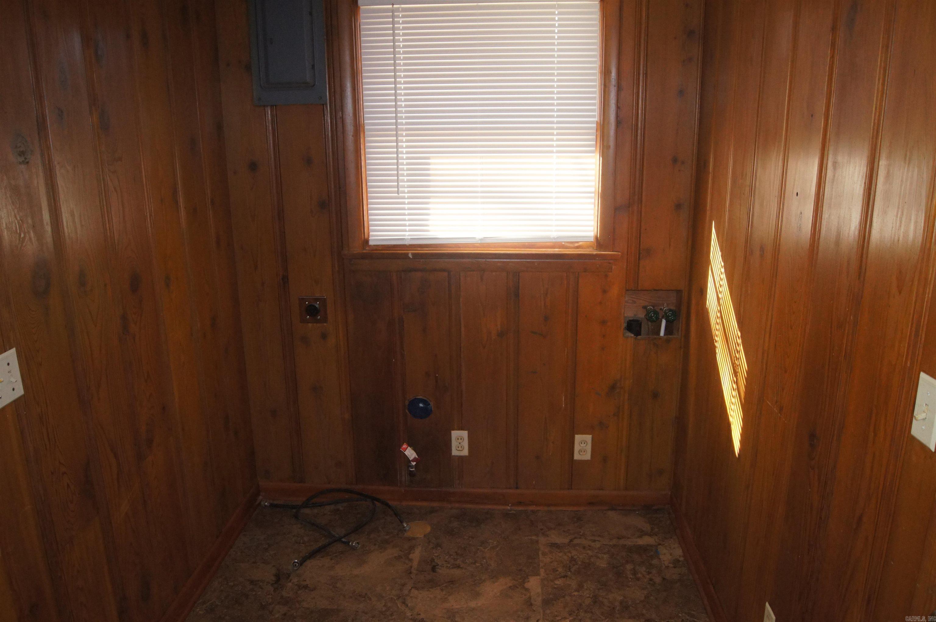 THOMAS ADD - Residential