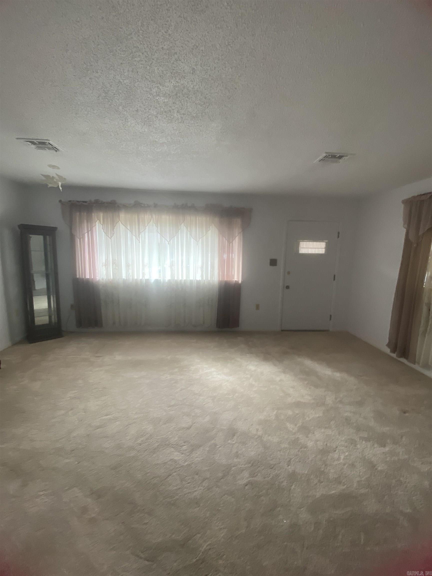 WOODLAND ACRES - Residential