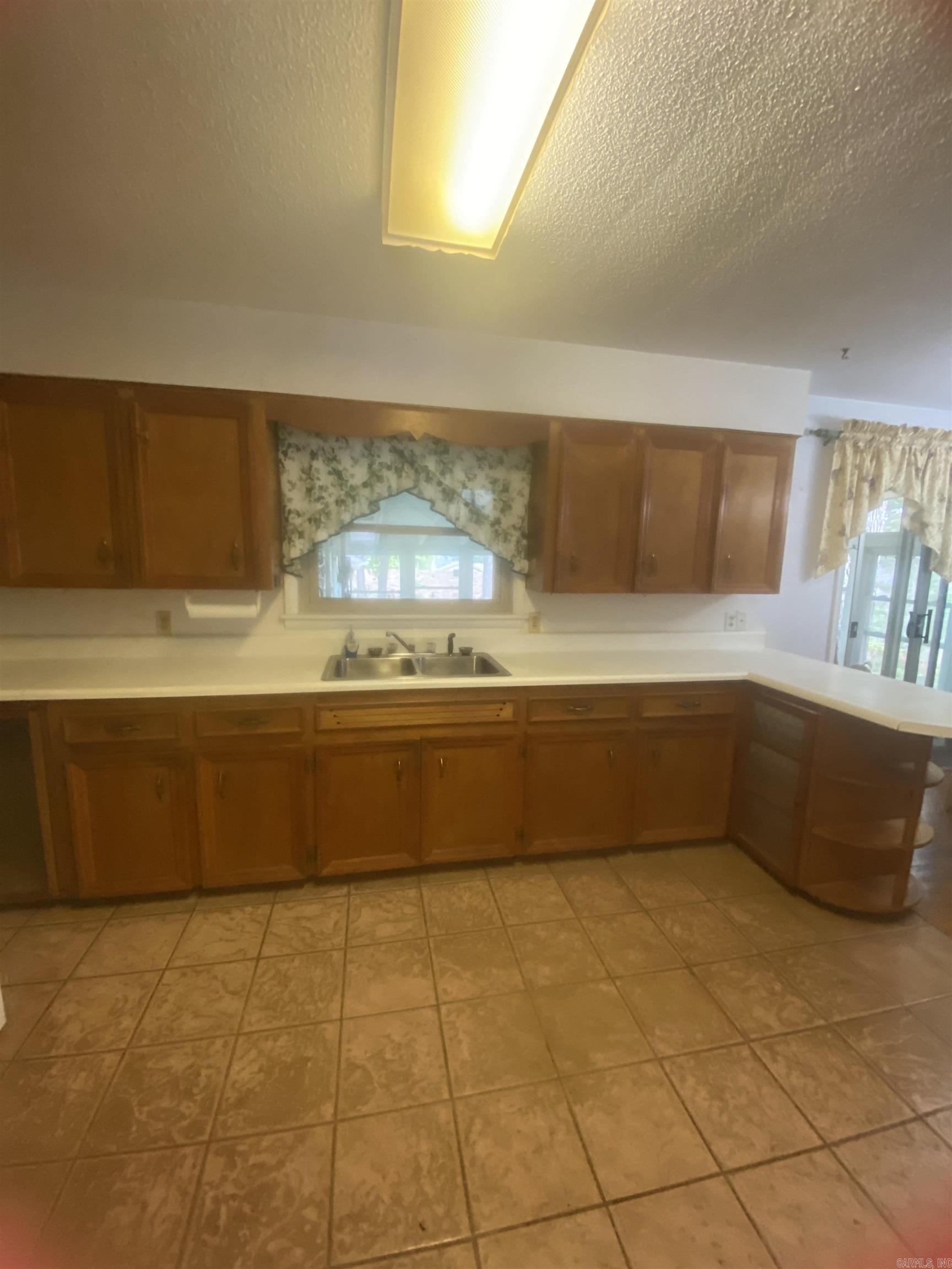 WOODLAND ACRES - Residential