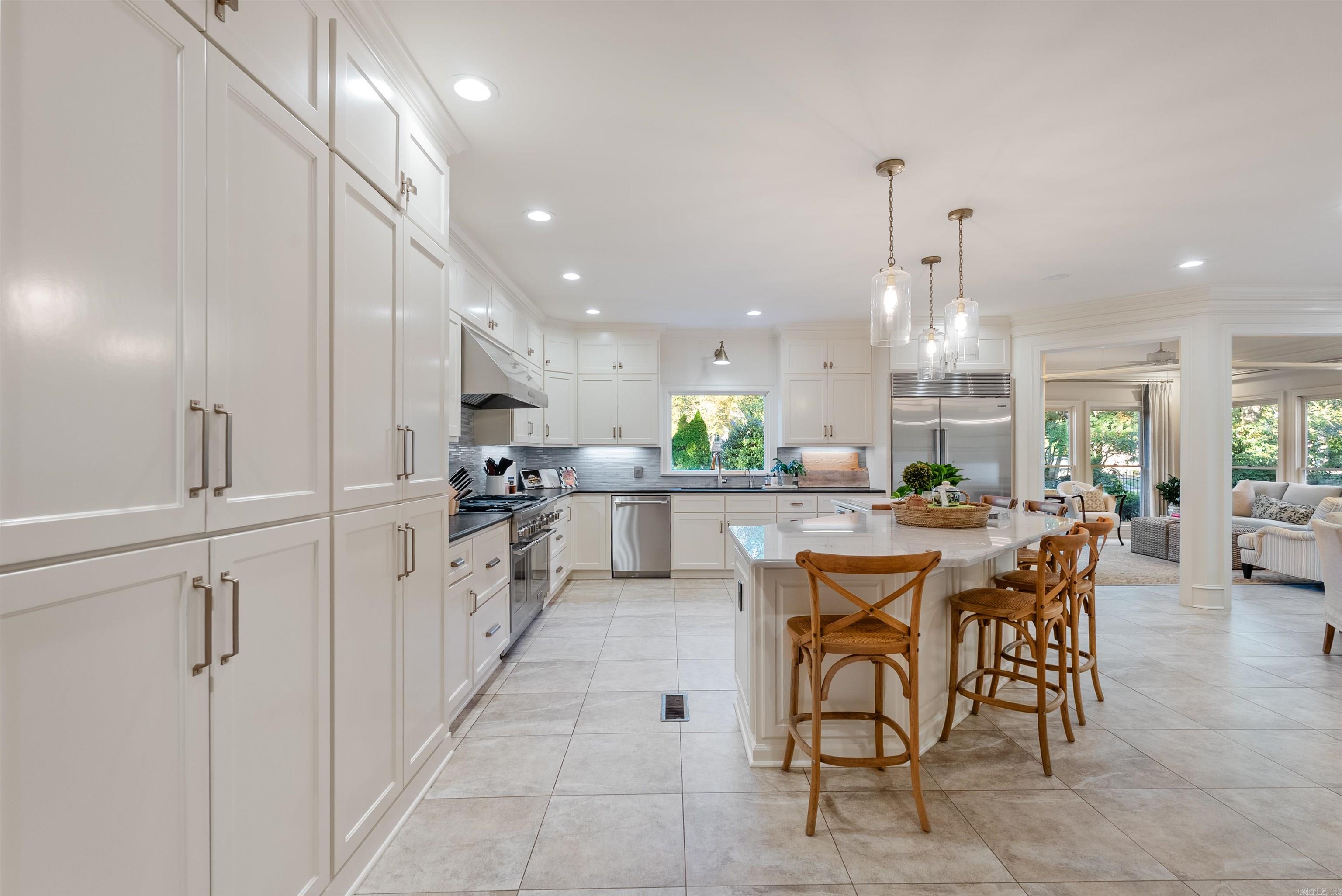 HICKORY CREEK - Residential