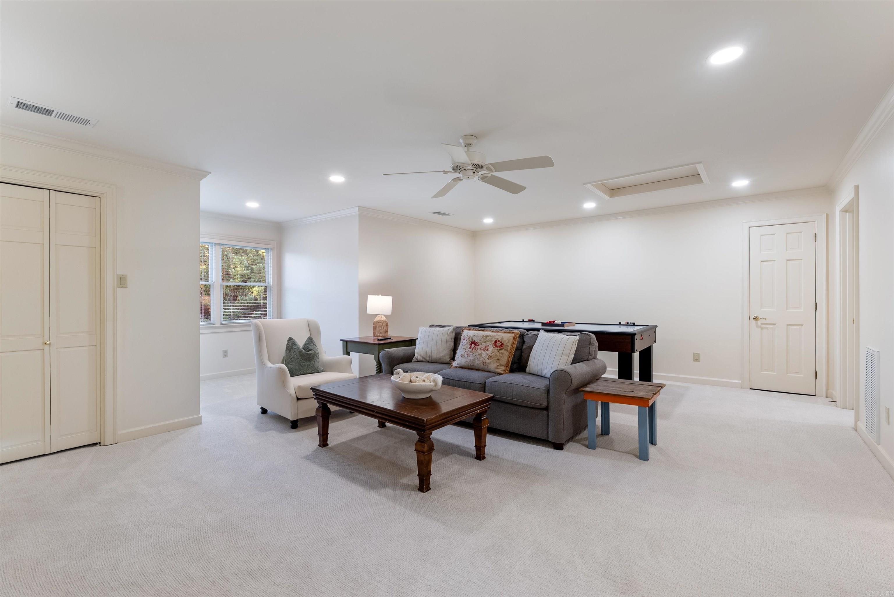 HICKORY CREEK - Residential