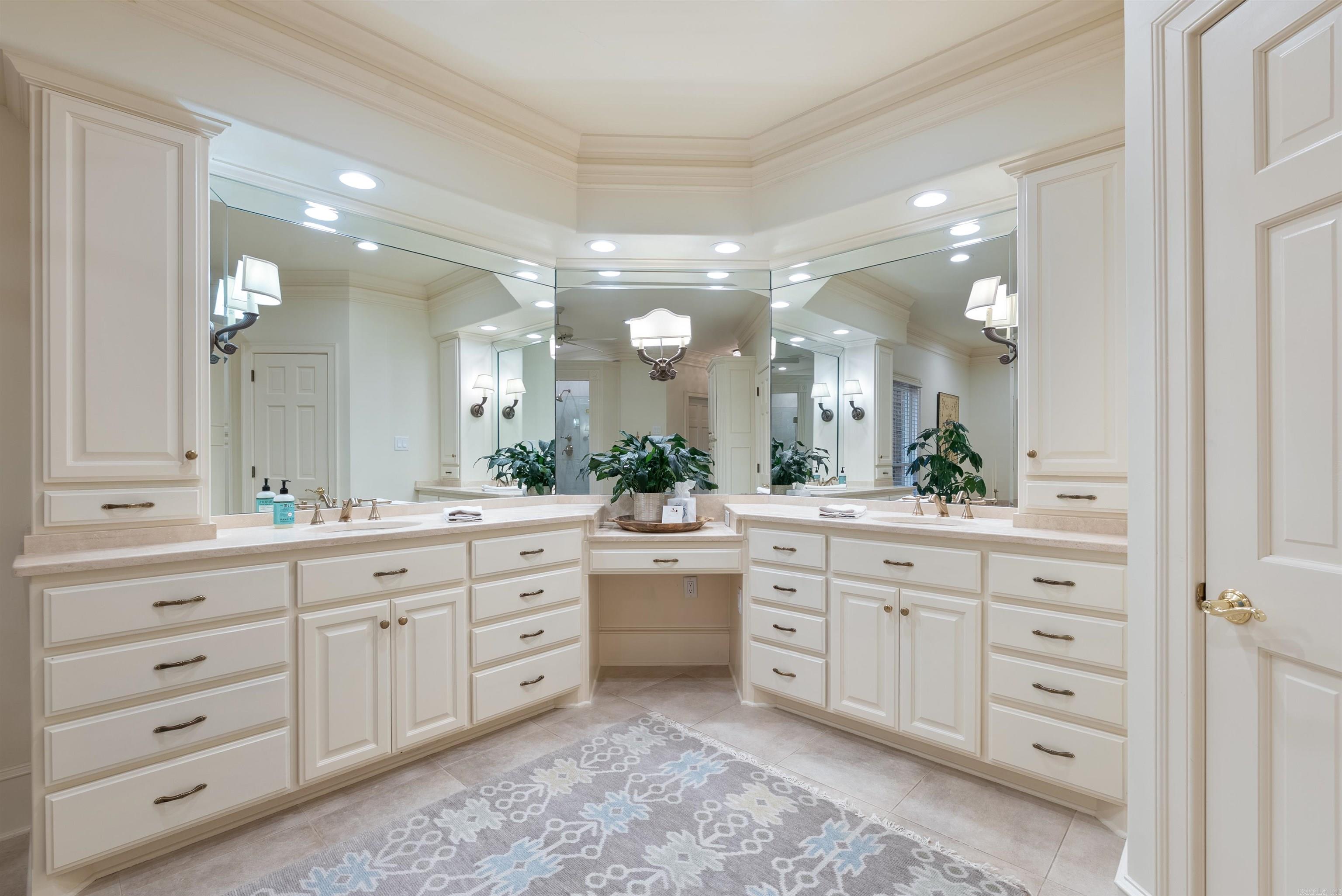 HICKORY CREEK - Residential