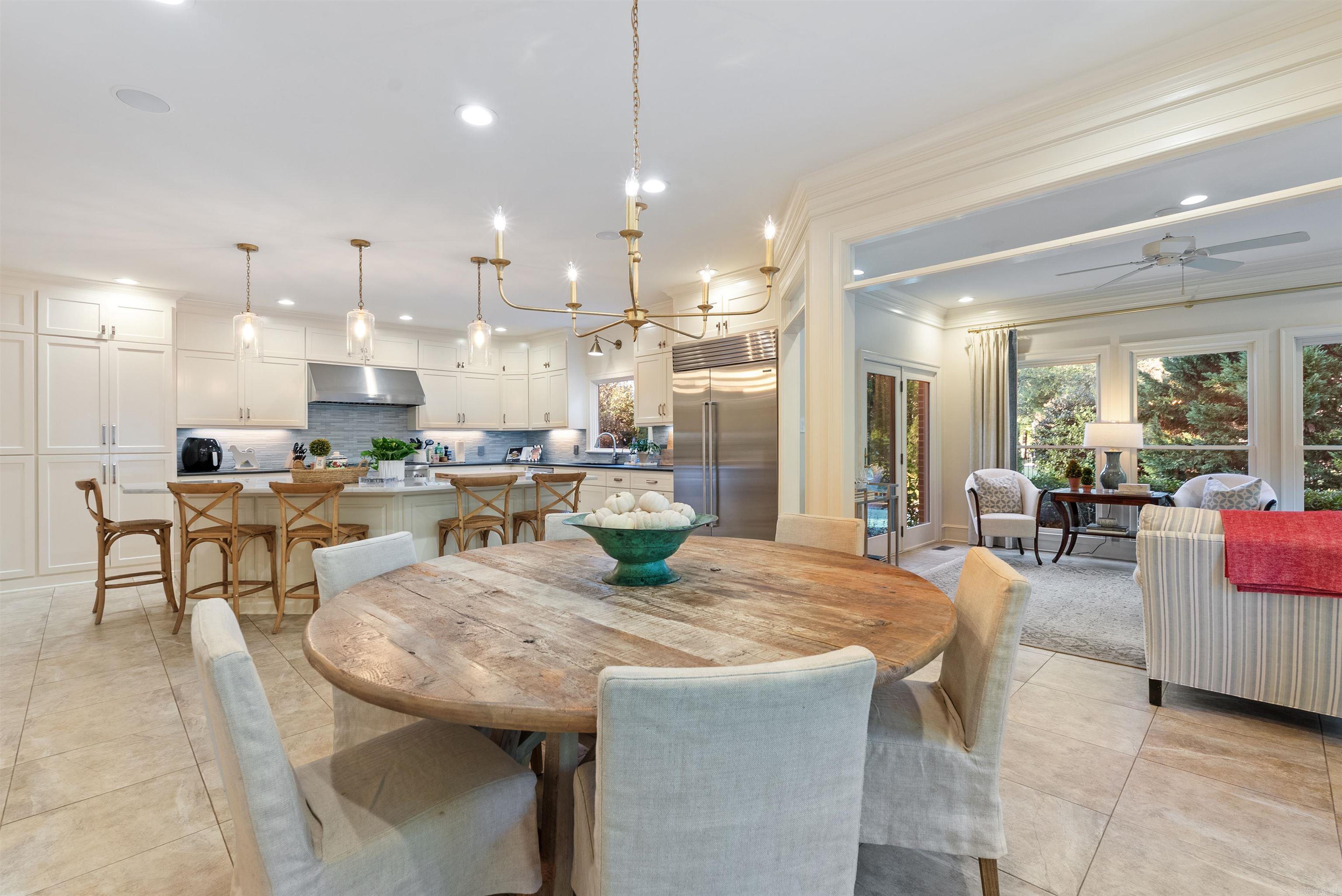 HICKORY CREEK - Residential