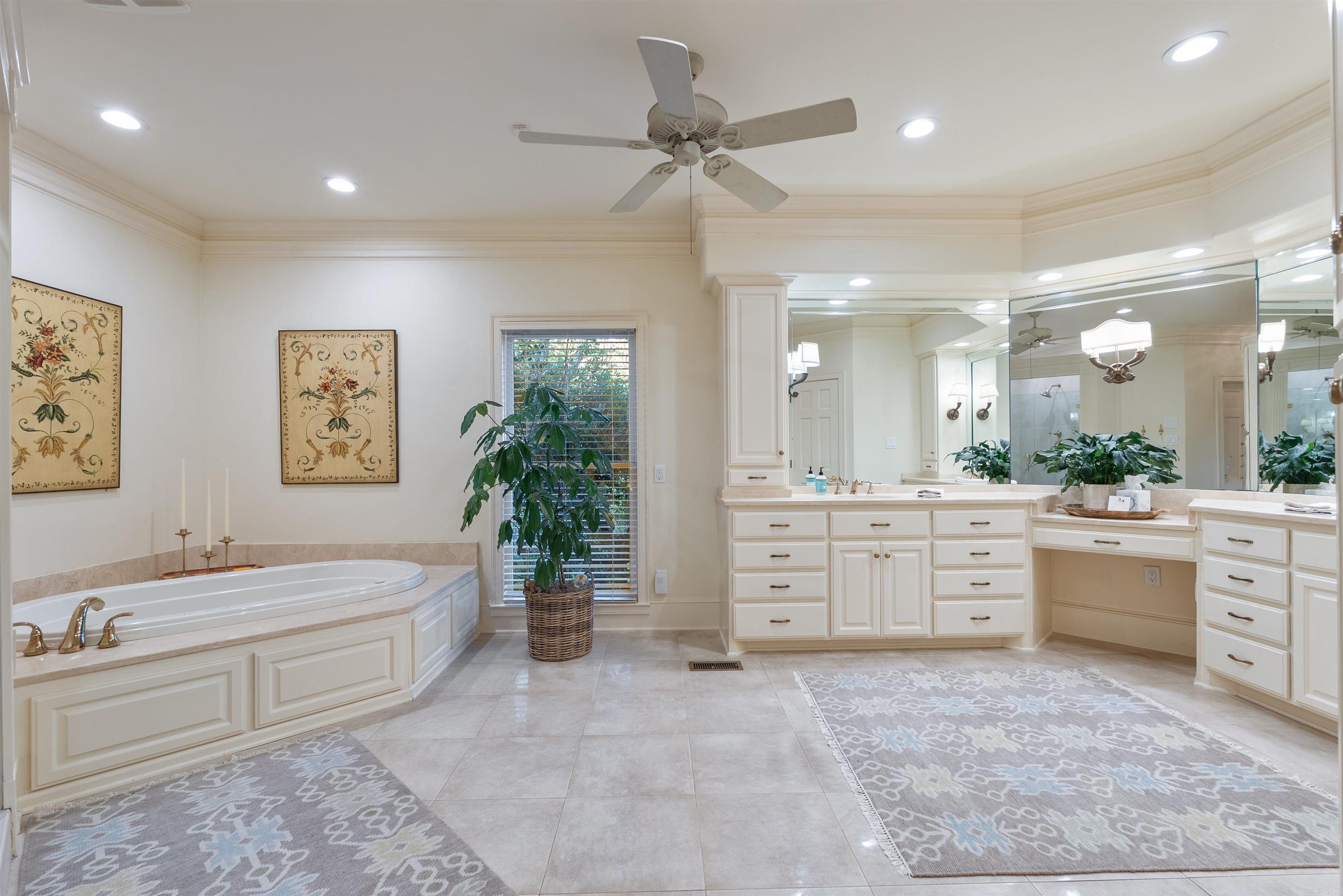 HICKORY CREEK - Residential