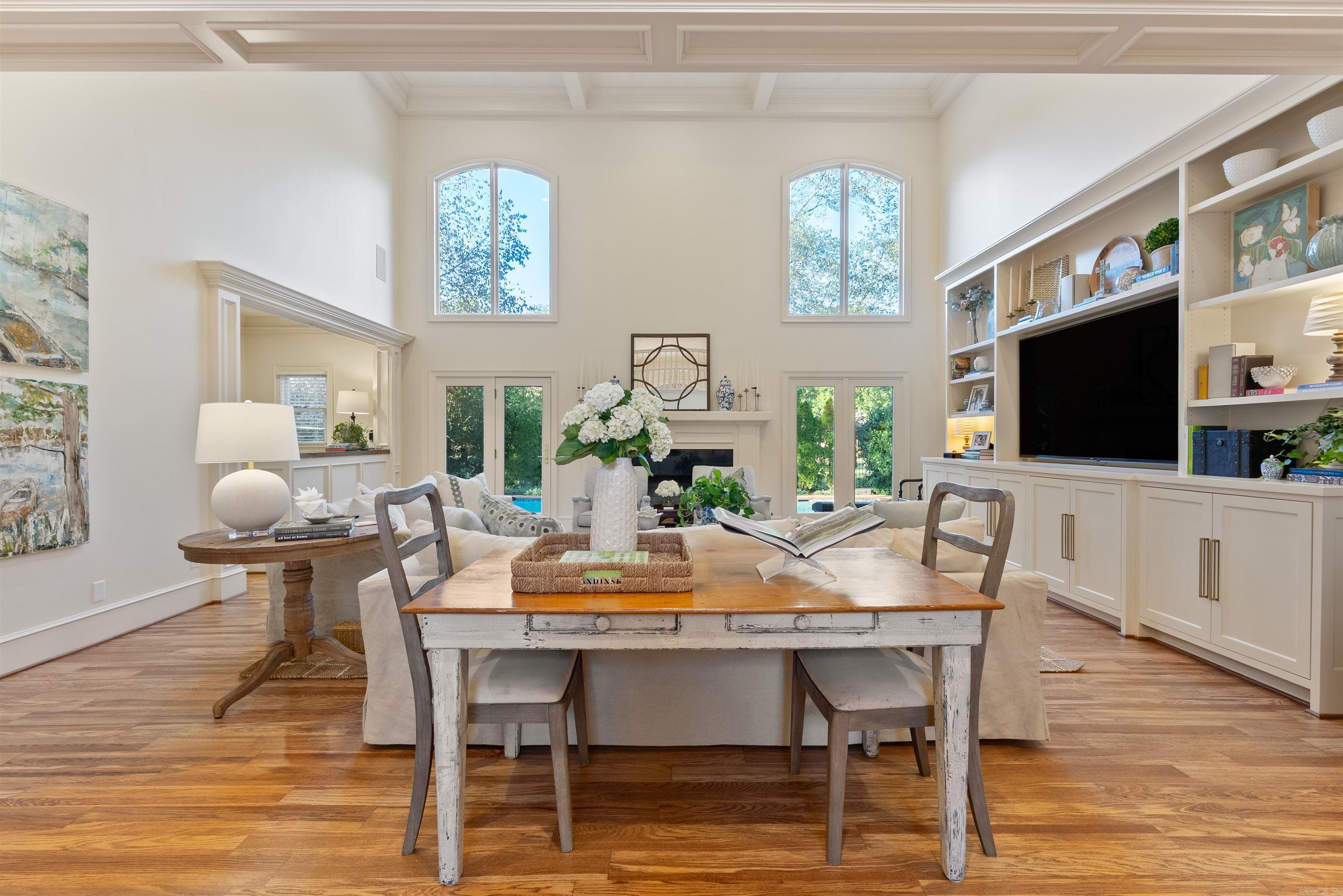 HICKORY CREEK - Residential