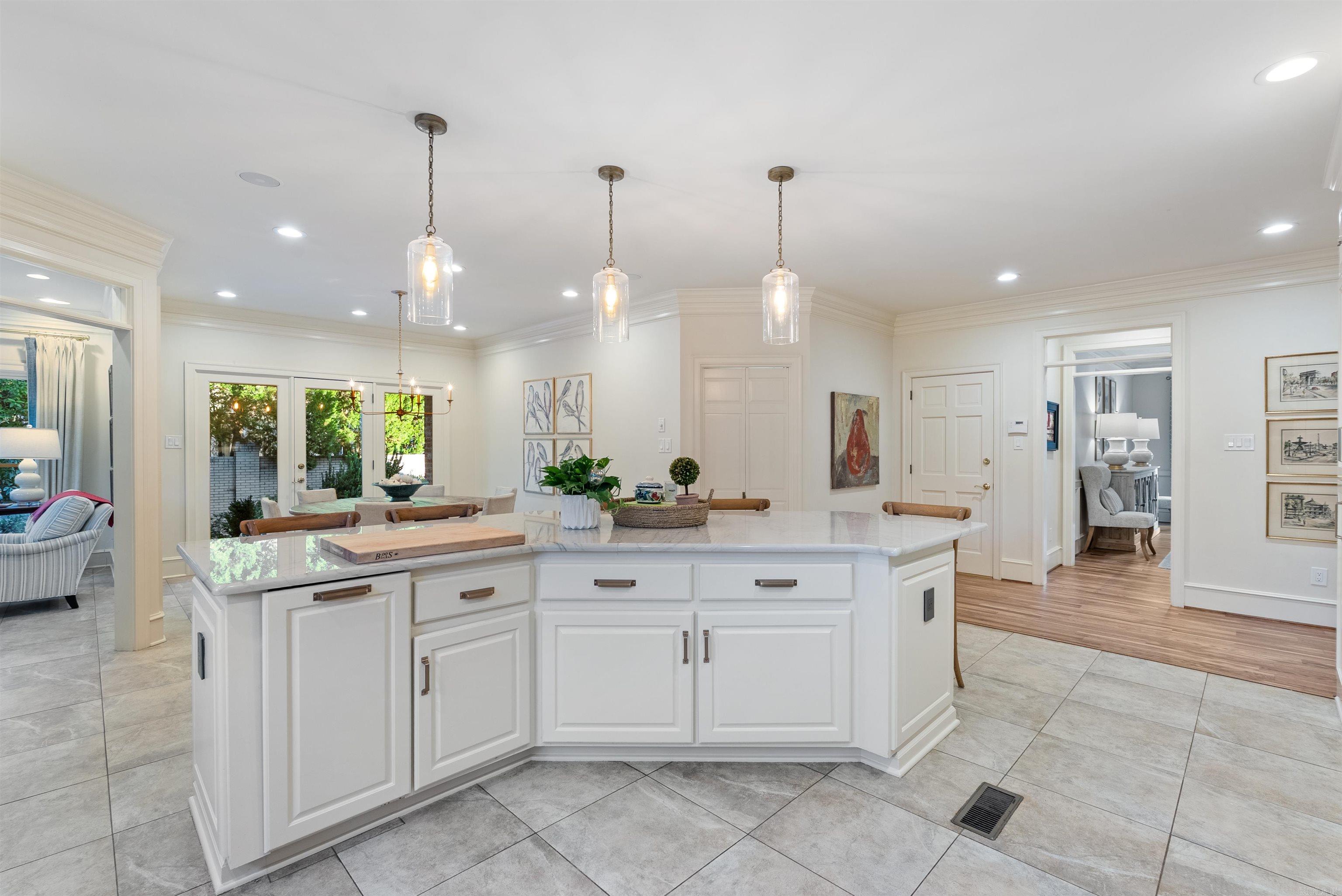 HICKORY CREEK - Residential